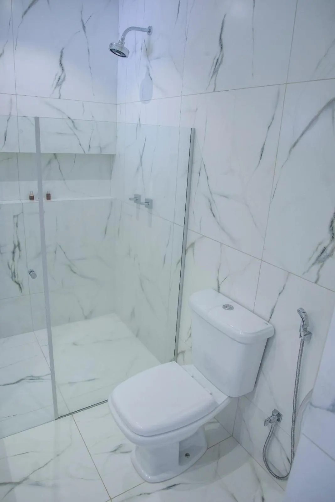 Toilet in Hotel Paraiso do Morro