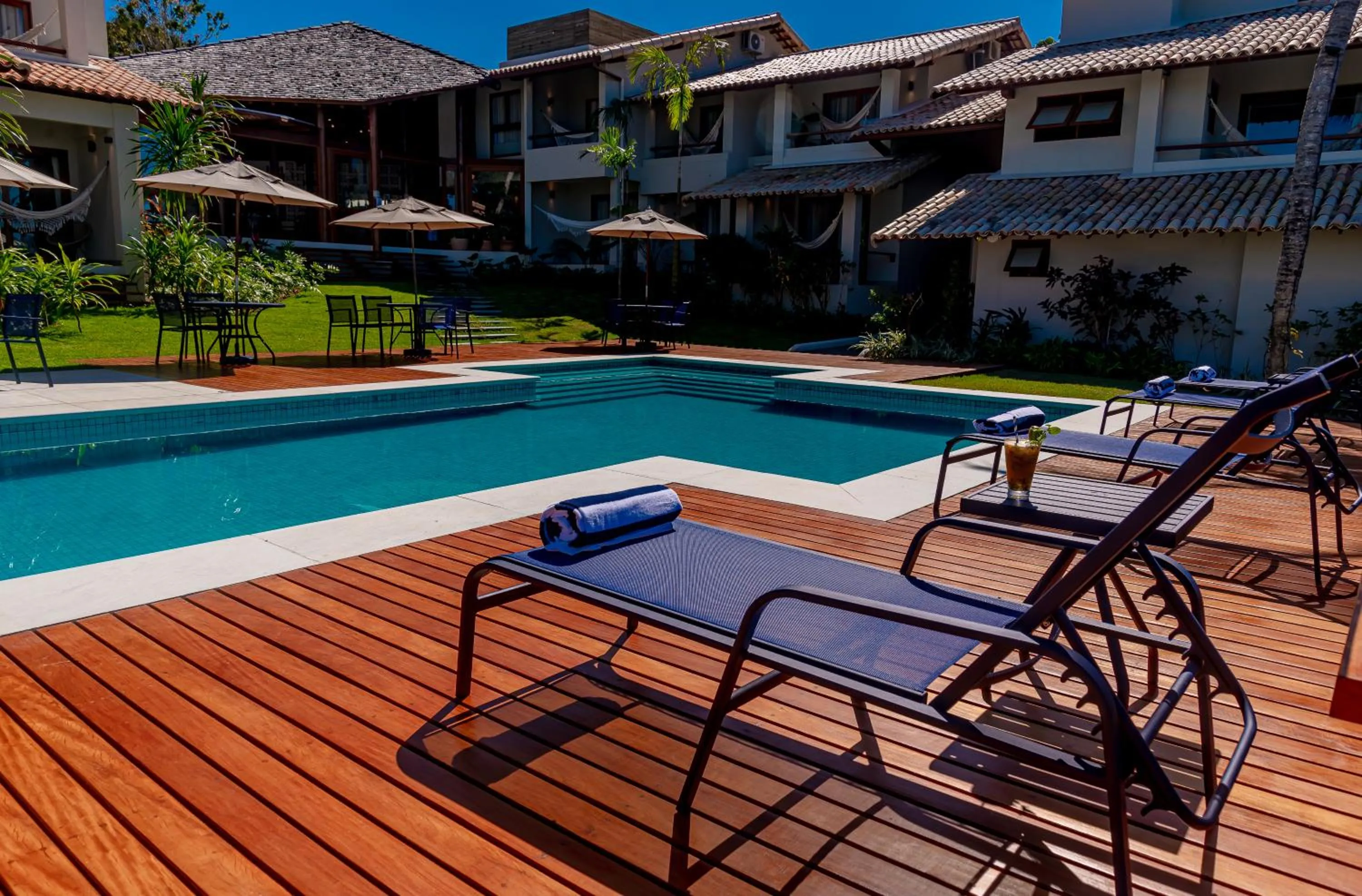 Swimming pool in Hotel Paraiso do Morro