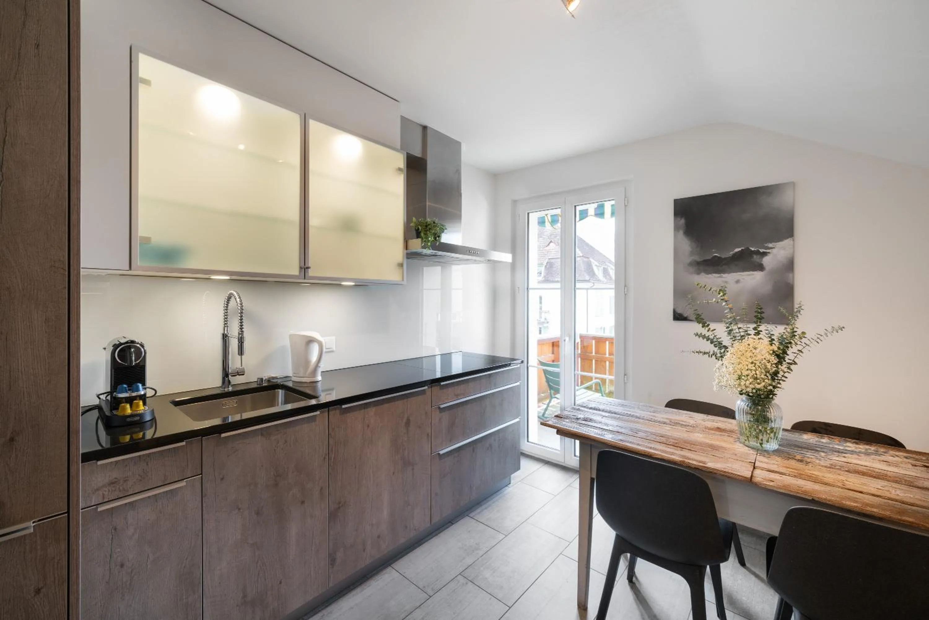 Dining area in Interlaken Apartments