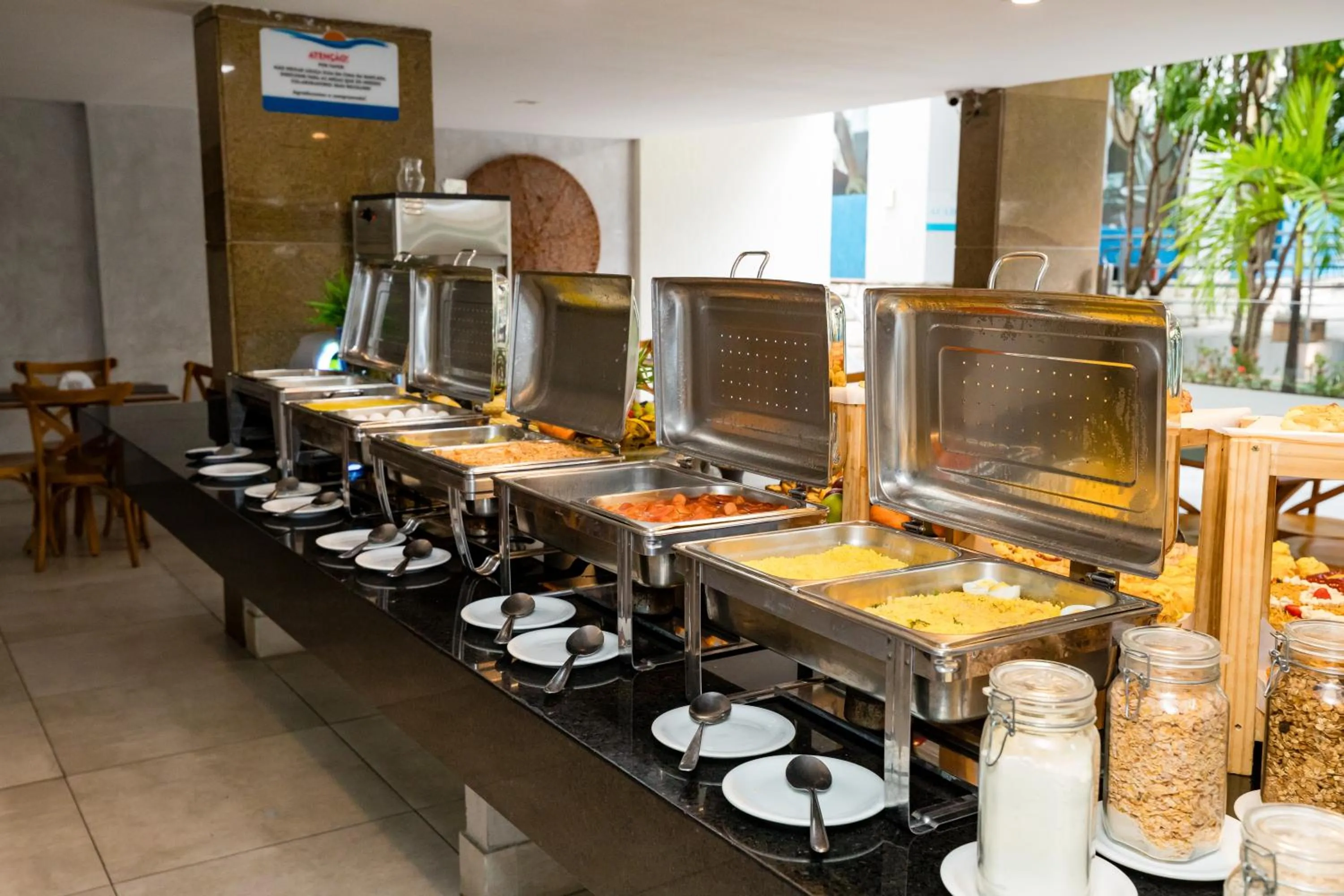 Breakfast in El Aram Beach & Convention