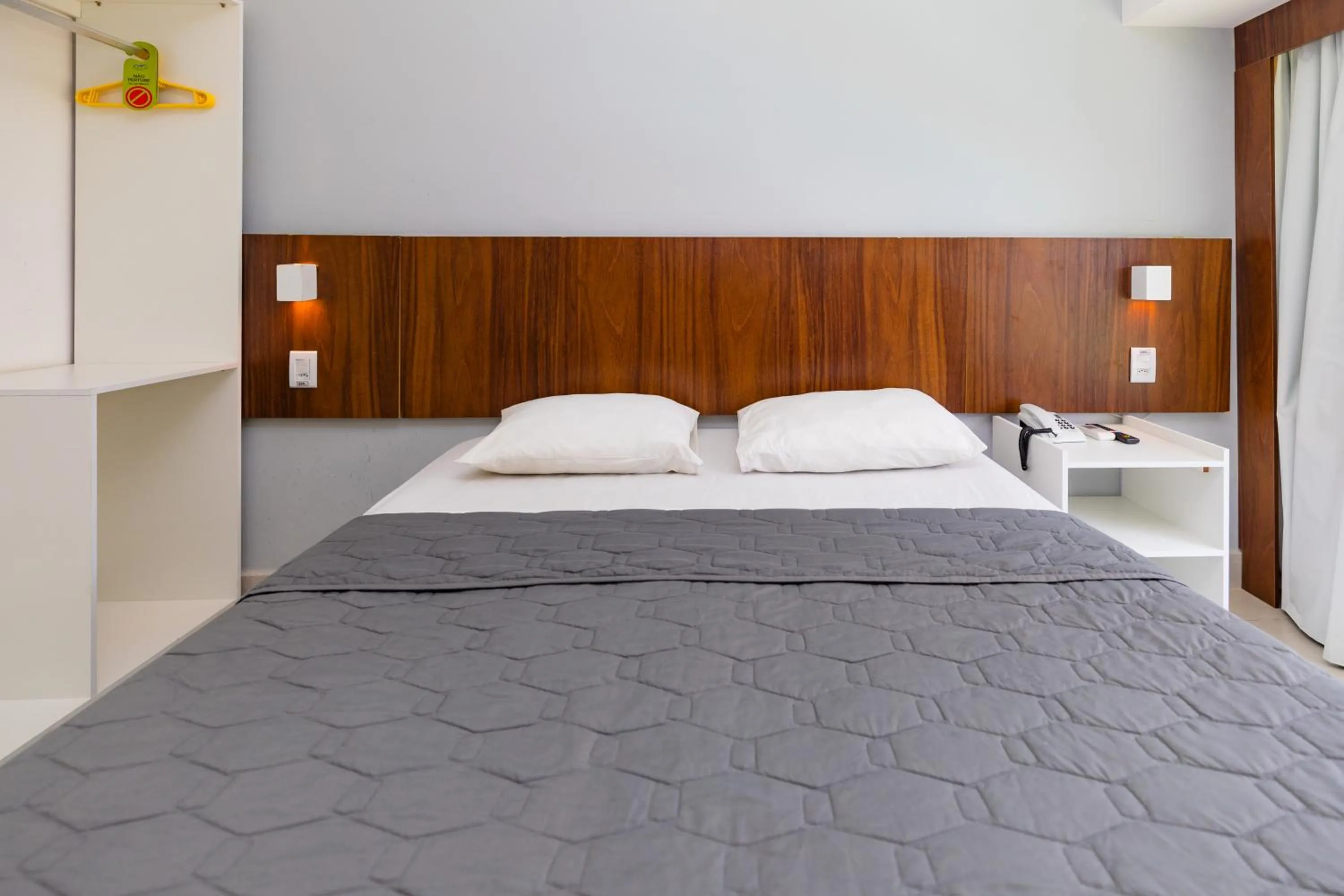 Bedroom, Bed in El Aram Beach & Convention