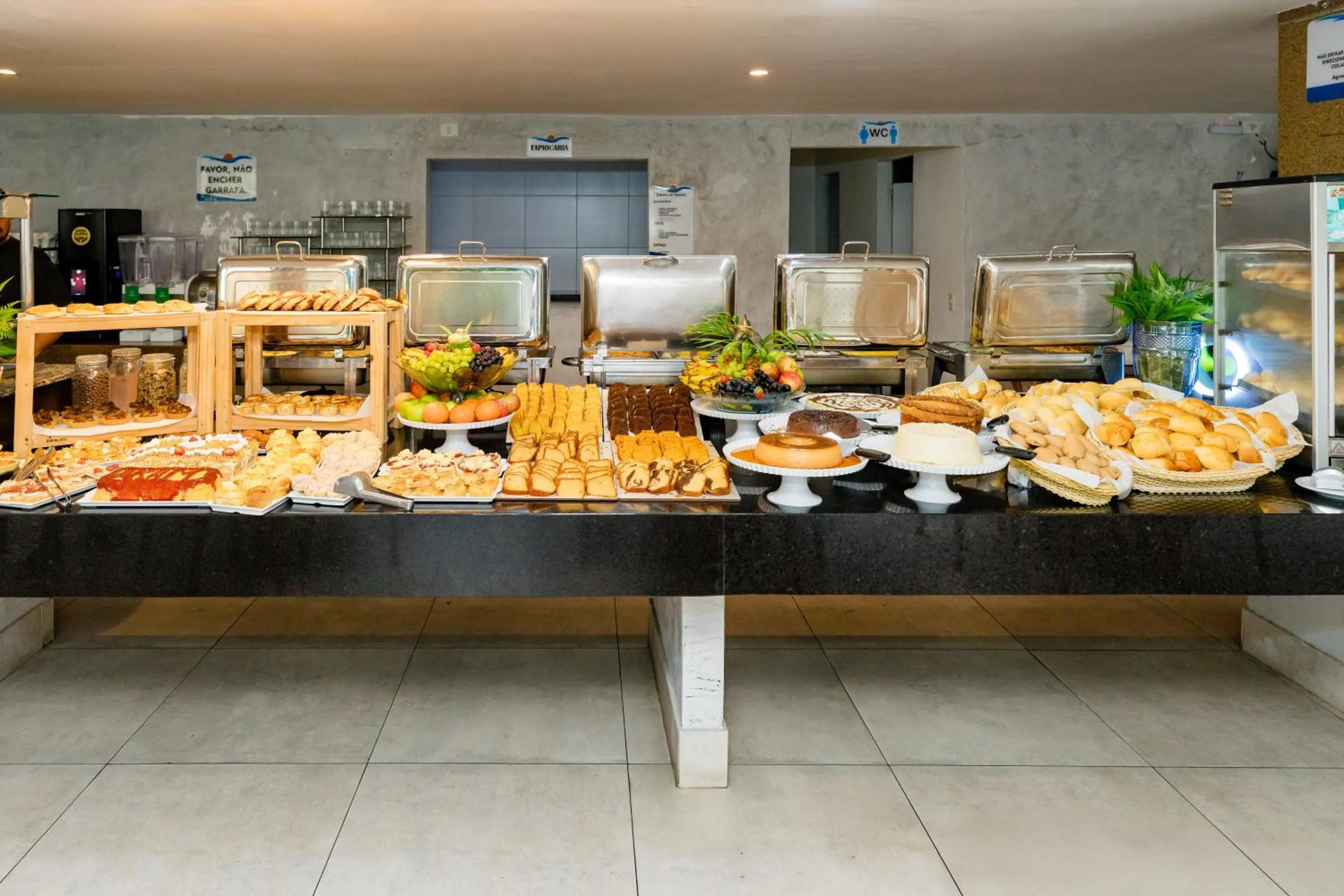 Breakfast in El Aram Beach & Convention