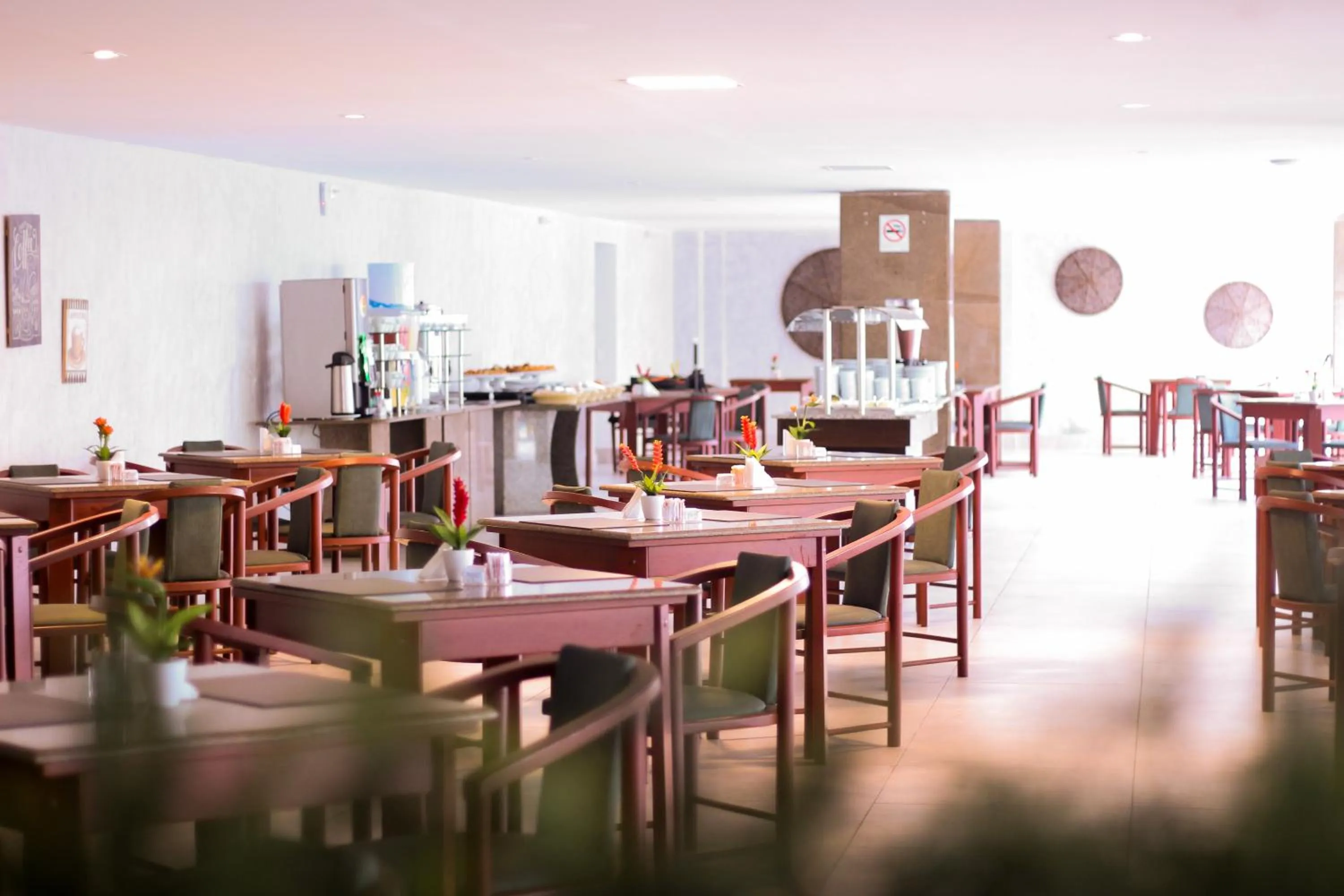 Restaurant/places to eat in El Aram Beach & Convention