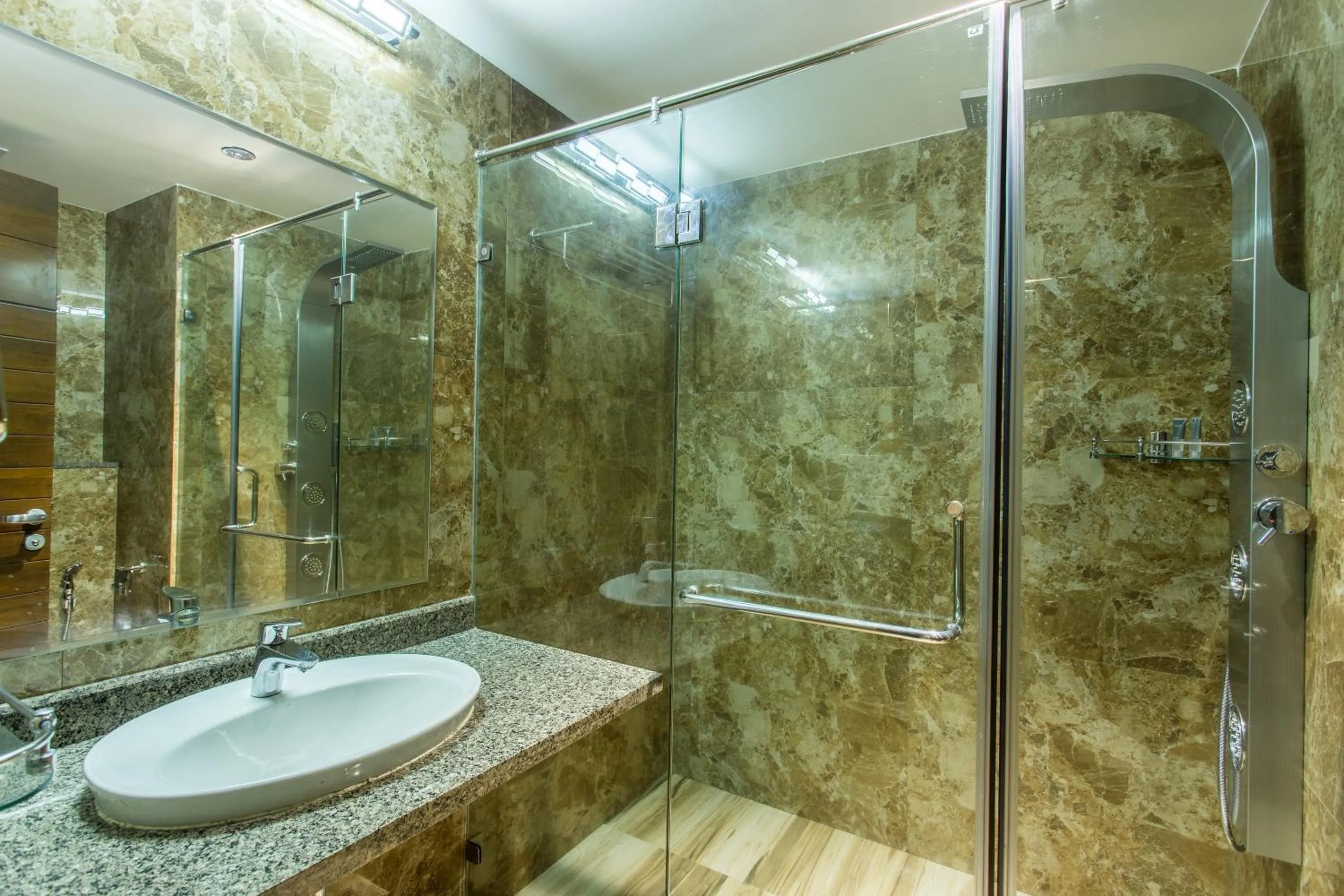 Bathroom in Hotel Abika Elite