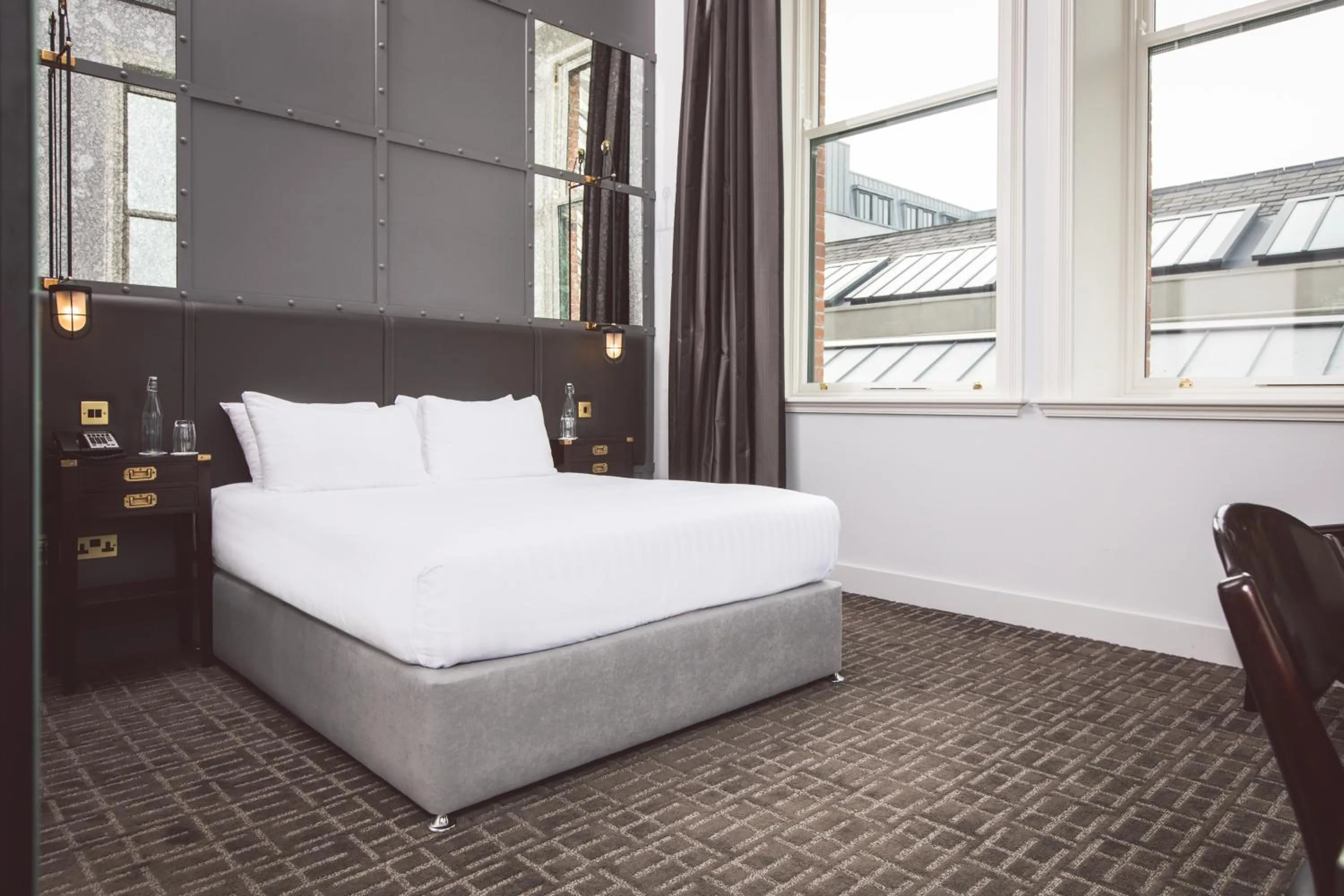 Bedroom, Bed in Titanic Hotel Belfast