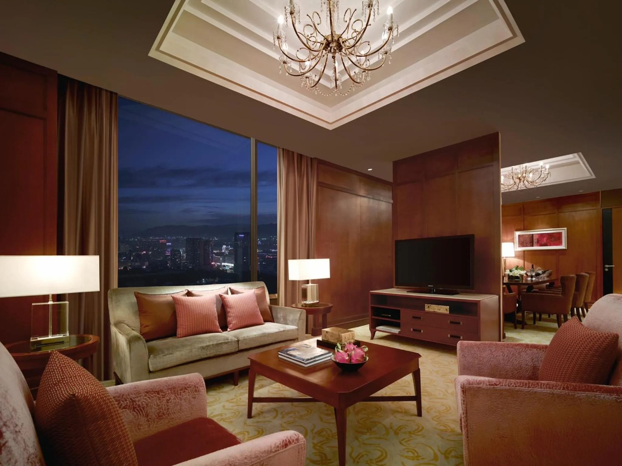 Living room in Shangri-La Huhhot