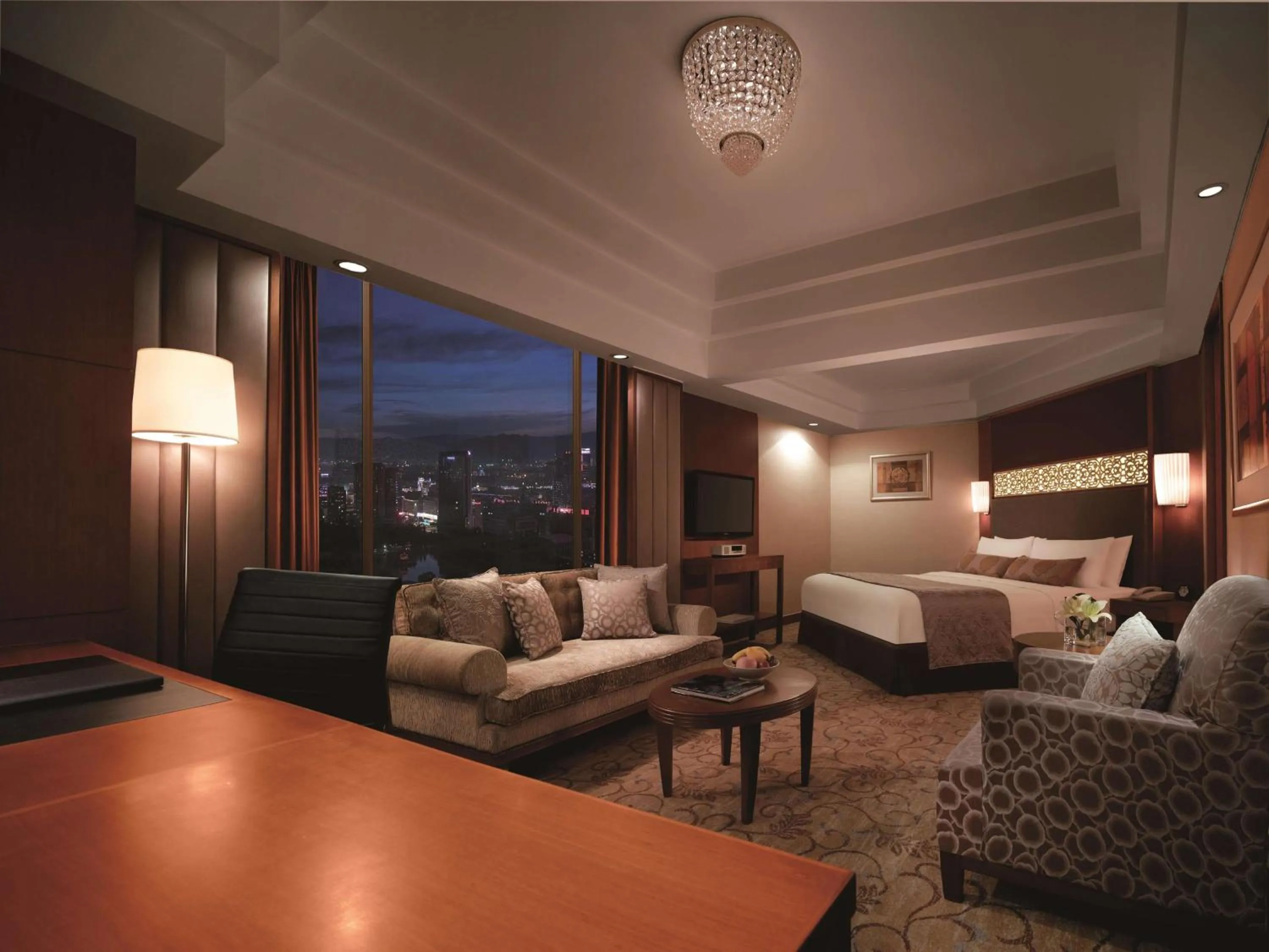 Photo of the whole room in Shangri-La Huhhot