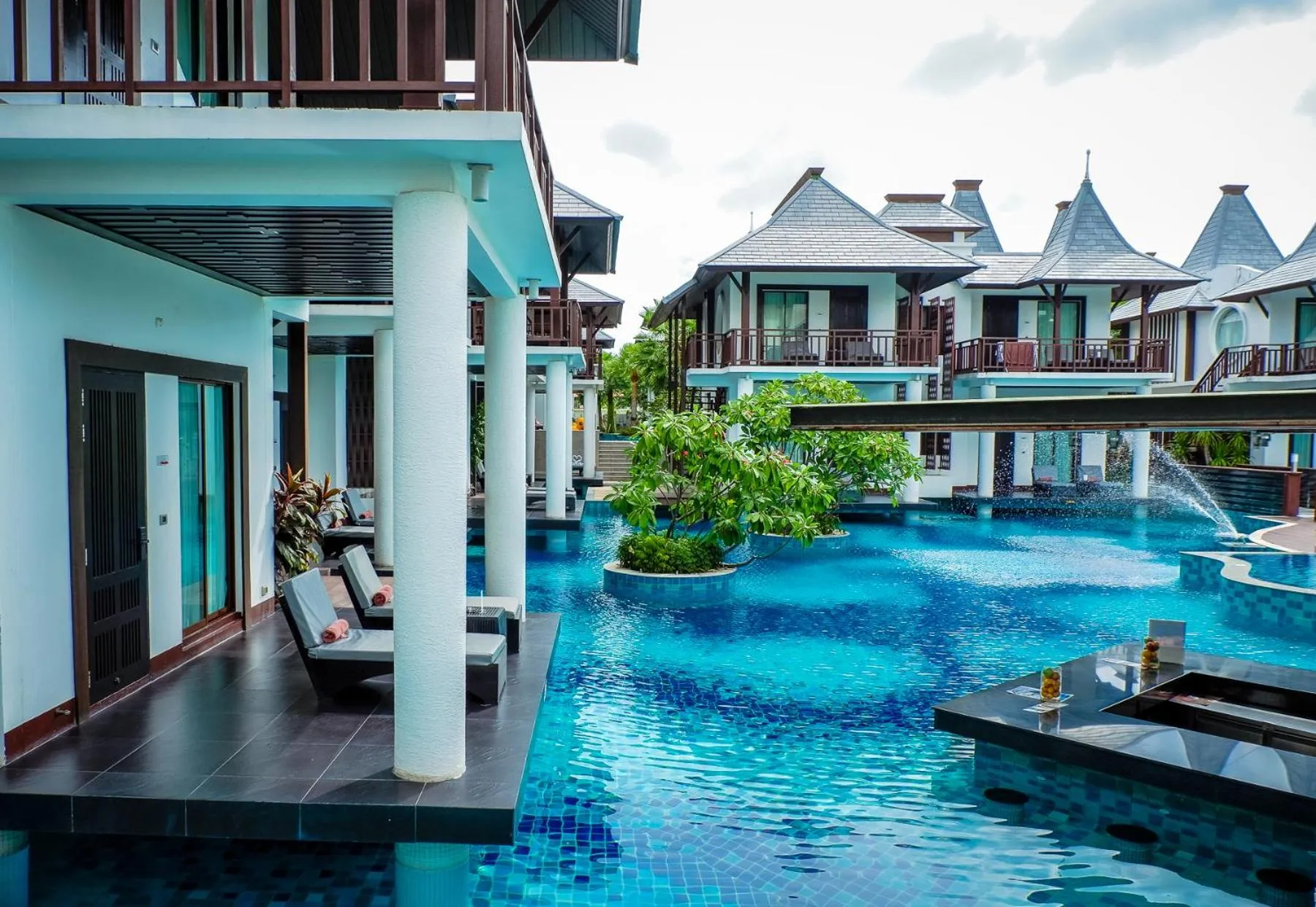 Property building in Z Through By The Zign