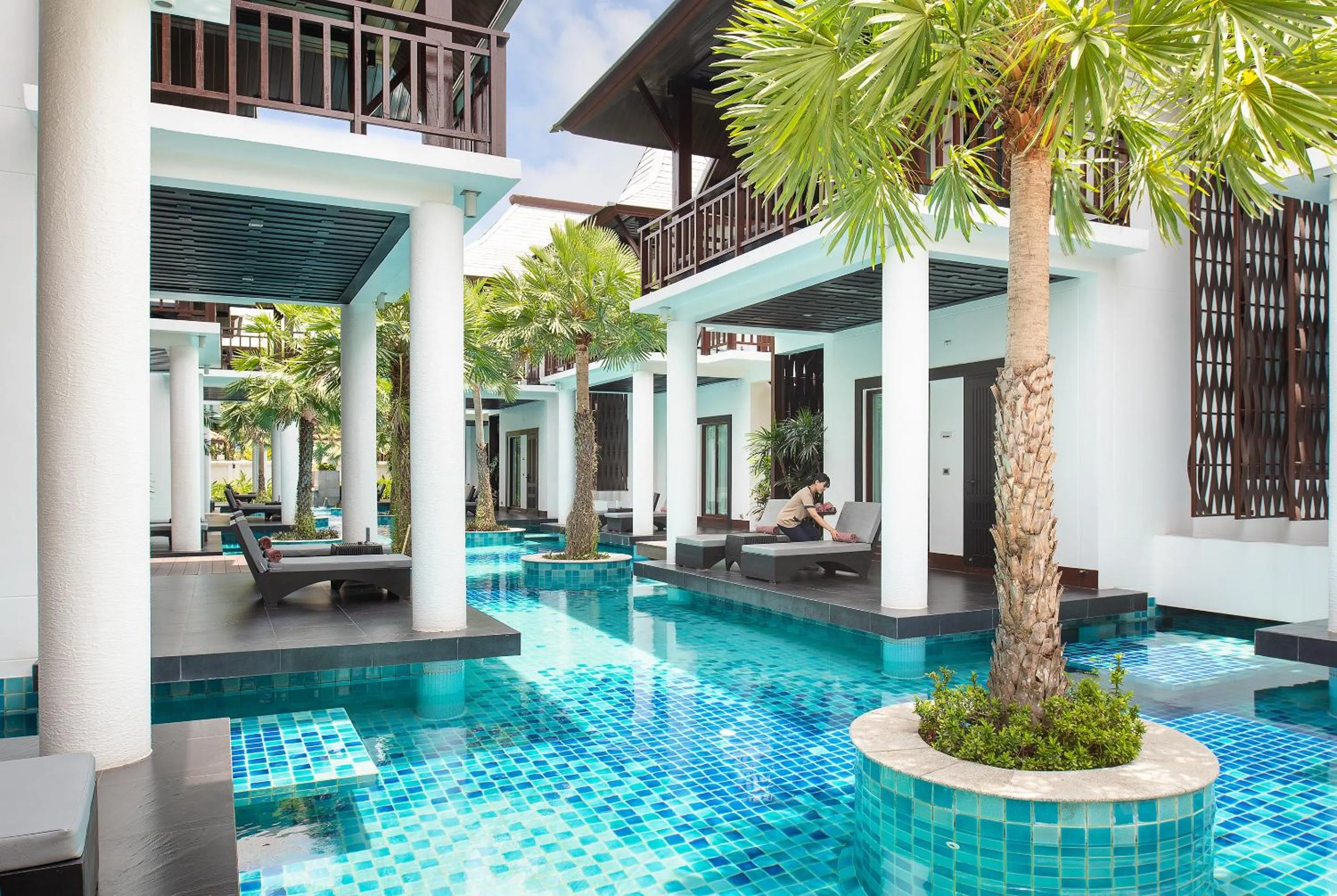 Property building in Z Through By The Zign