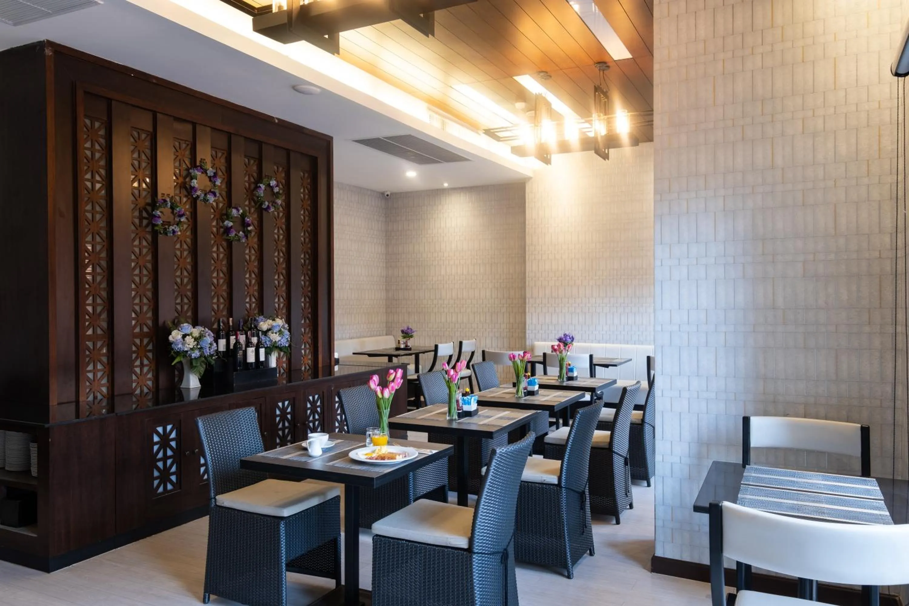 Restaurant/places to eat in De Chai Colonial Hotel & Spa - SHA Plus