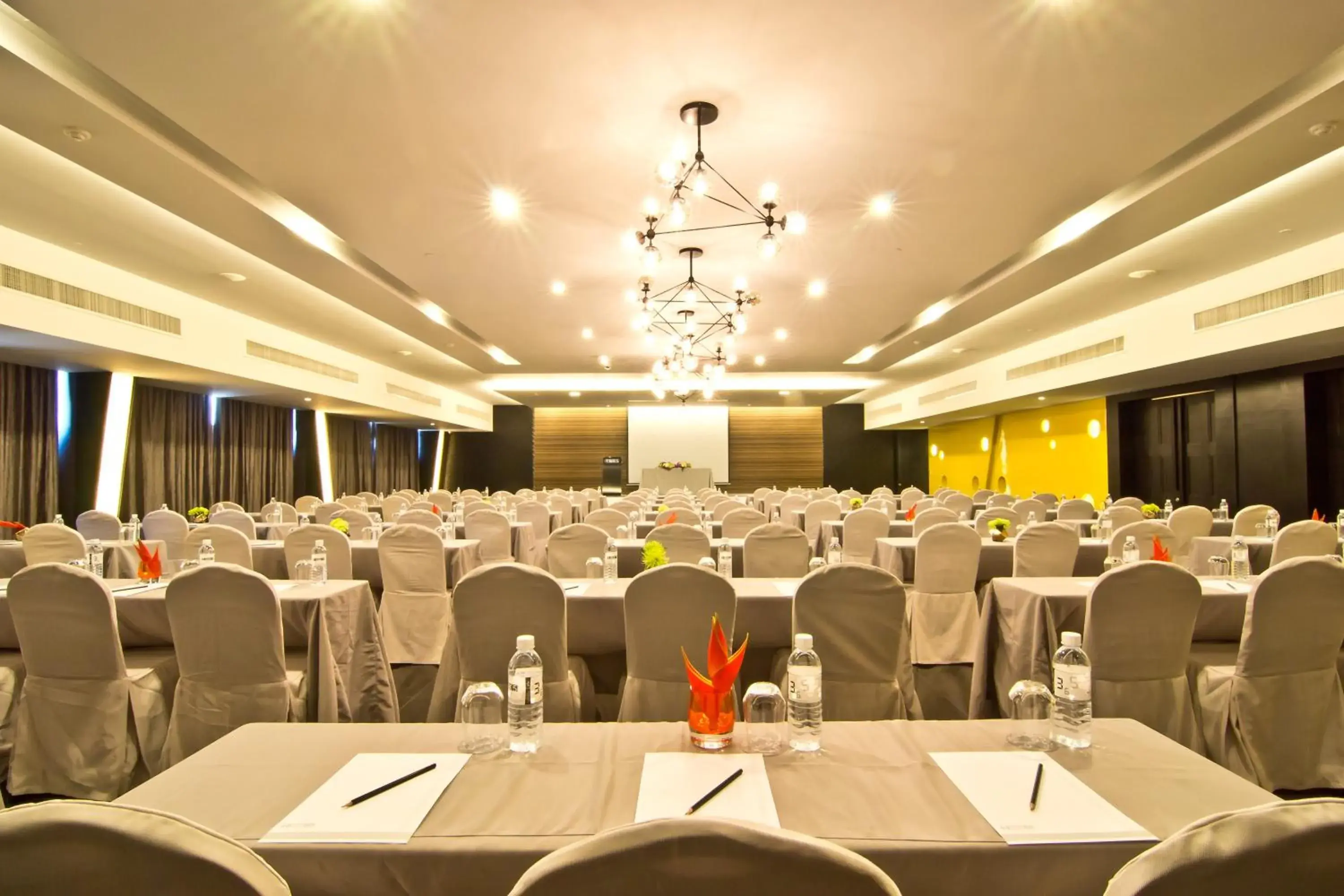 Banquet/Function facilities in Tsix5 Hotel