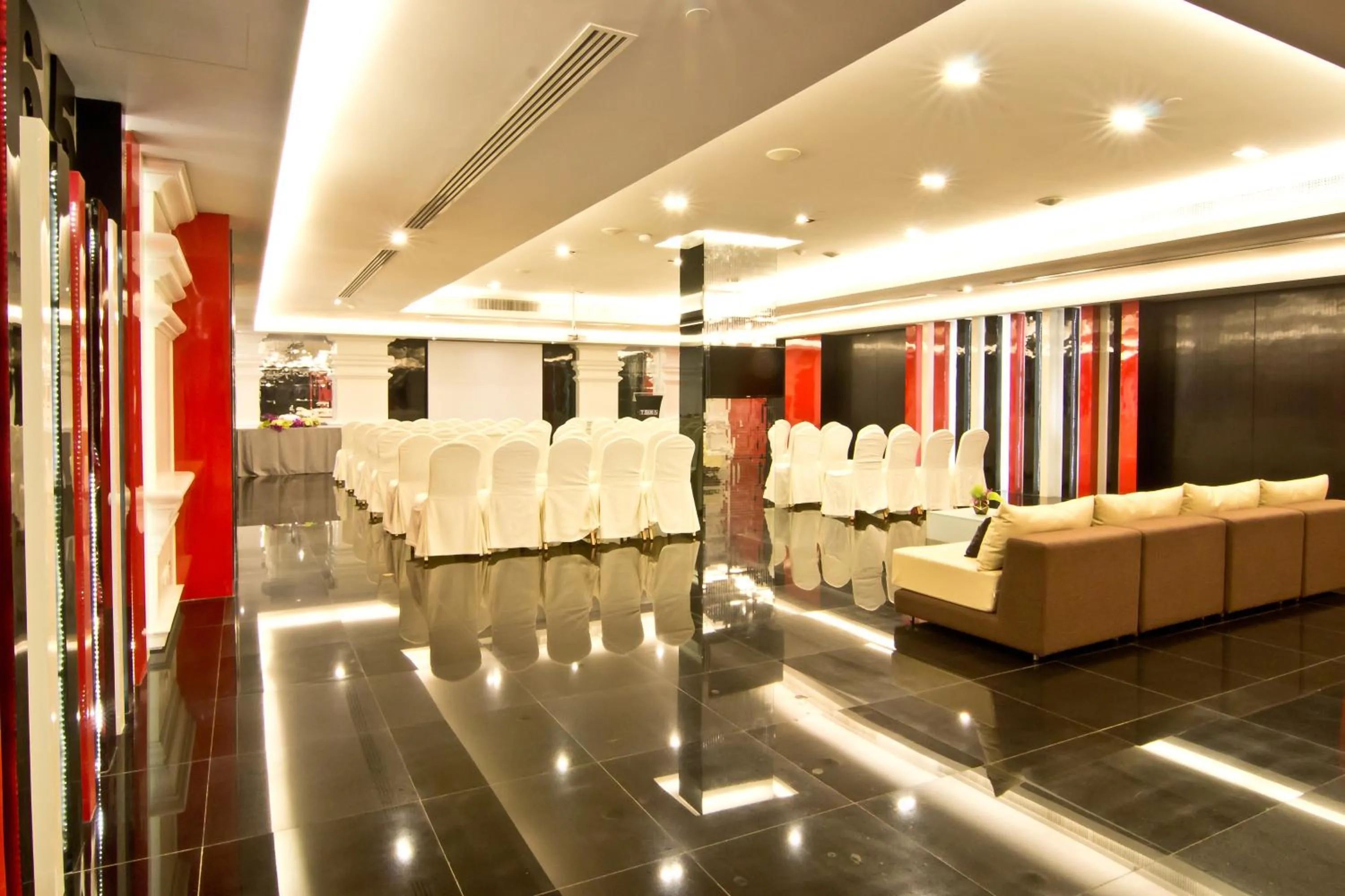 Banquet/Function facilities in Tsix5 Hotel