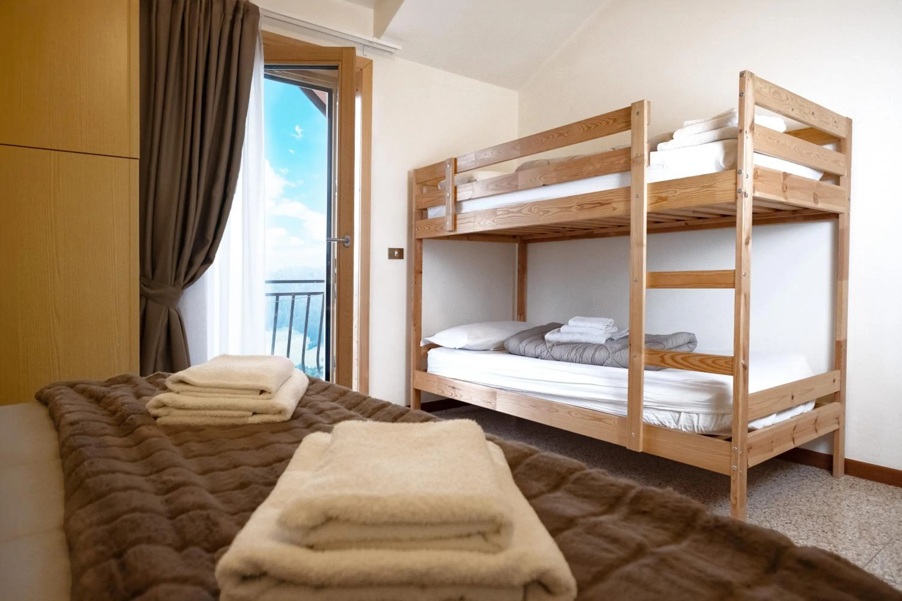 Bedroom, Bed in Albergo Trattoria Speranza