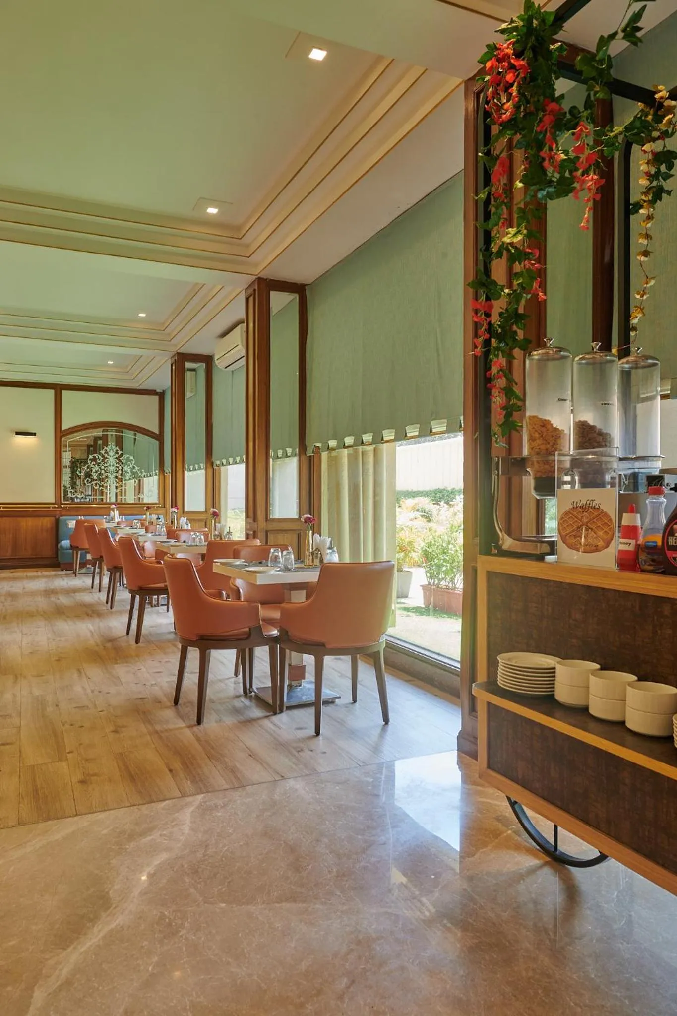 Restaurant/places to eat in Regent Hotel Andheri