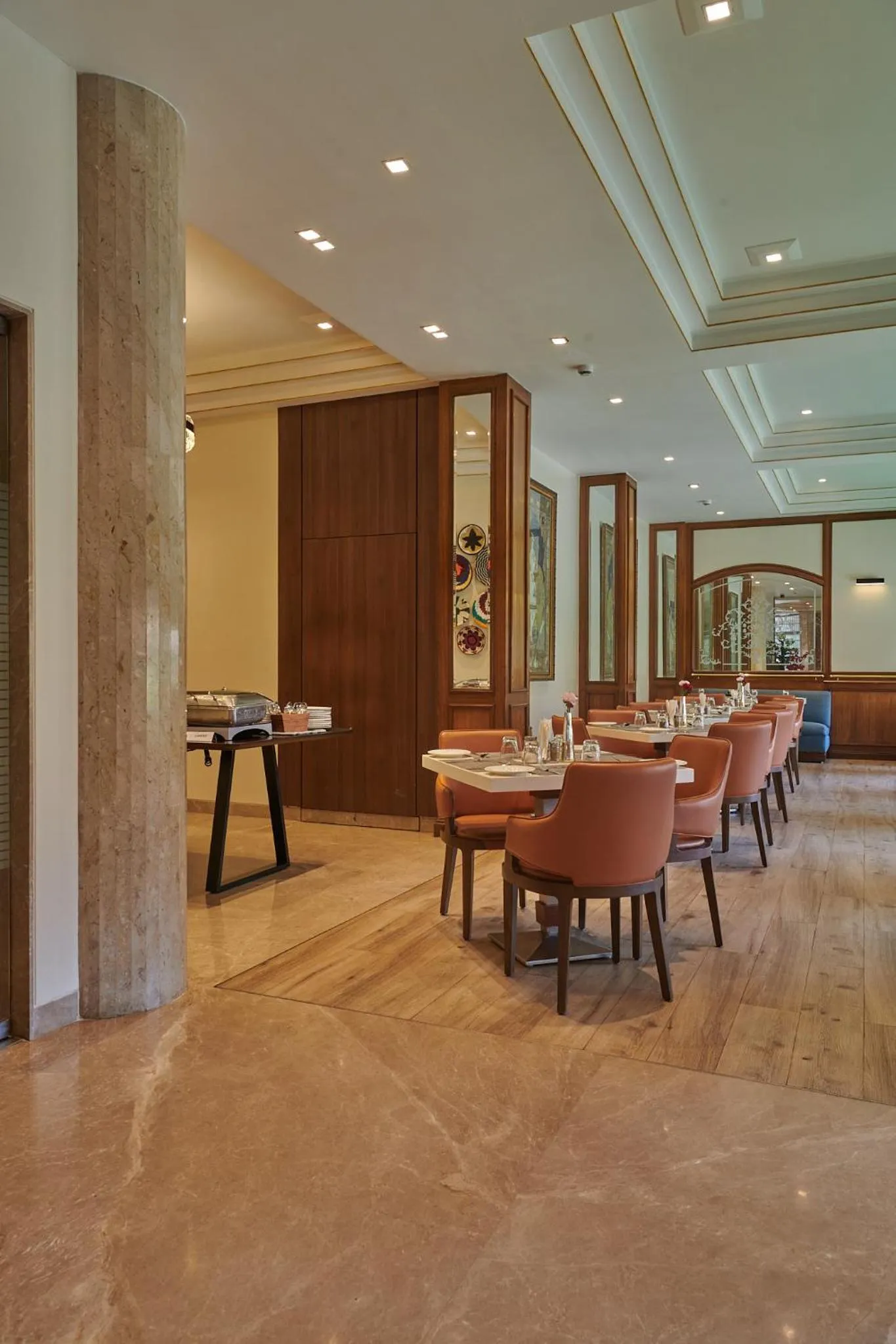 Restaurant/places to eat in Regent Hotel Andheri