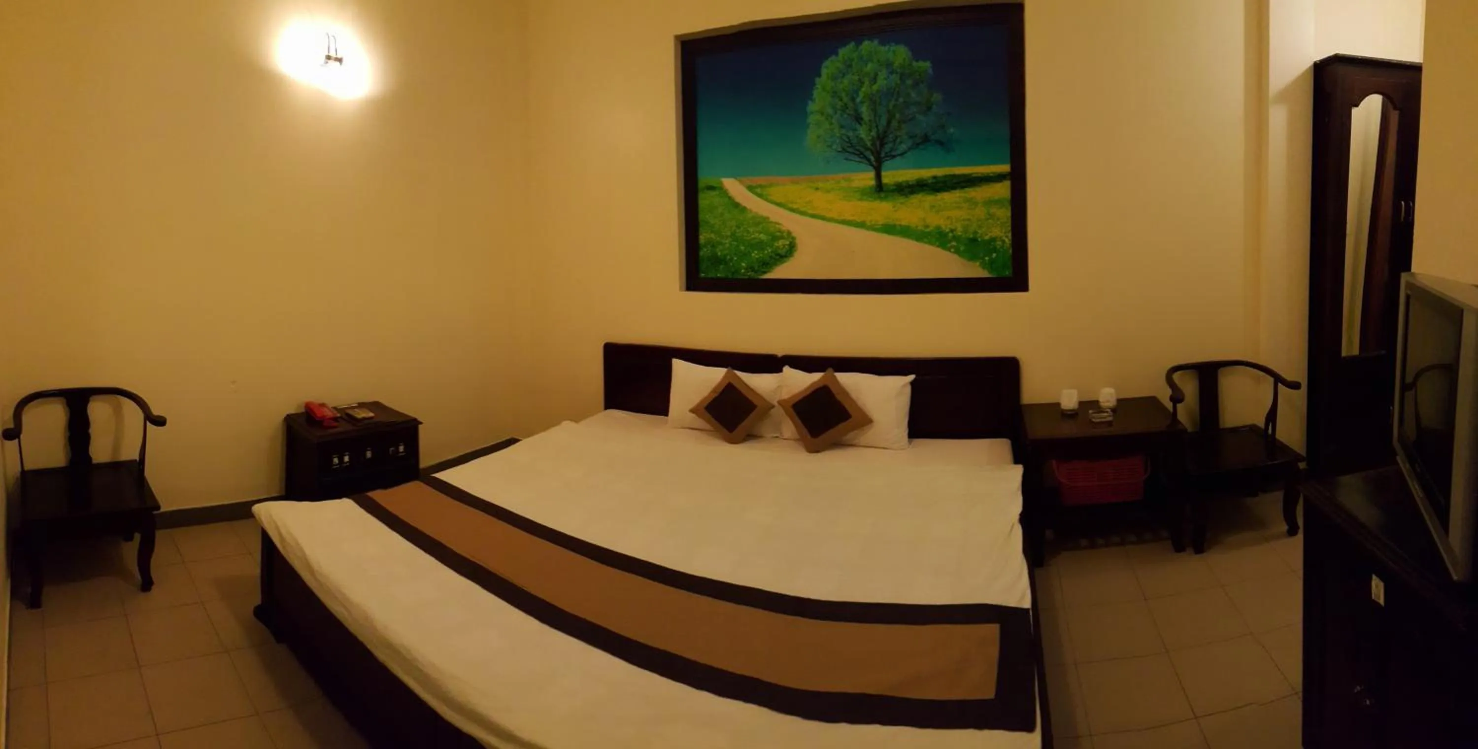 Bed in Tran Ly Hotel