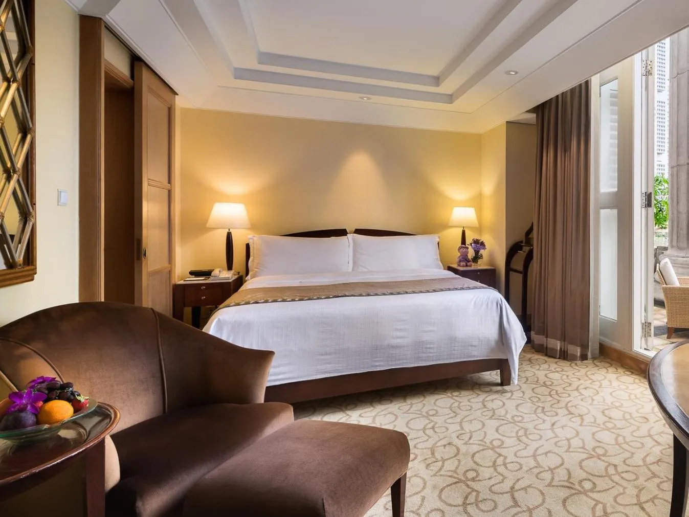 Bedroom, Bed in The Fullerton Hotel Singapore