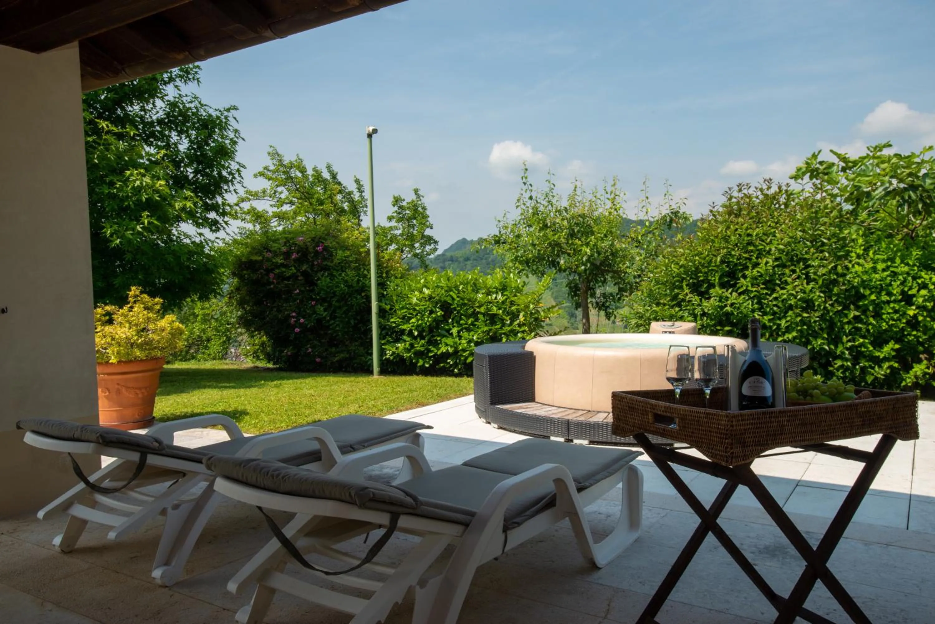 Patio in Tenuta Castagnera