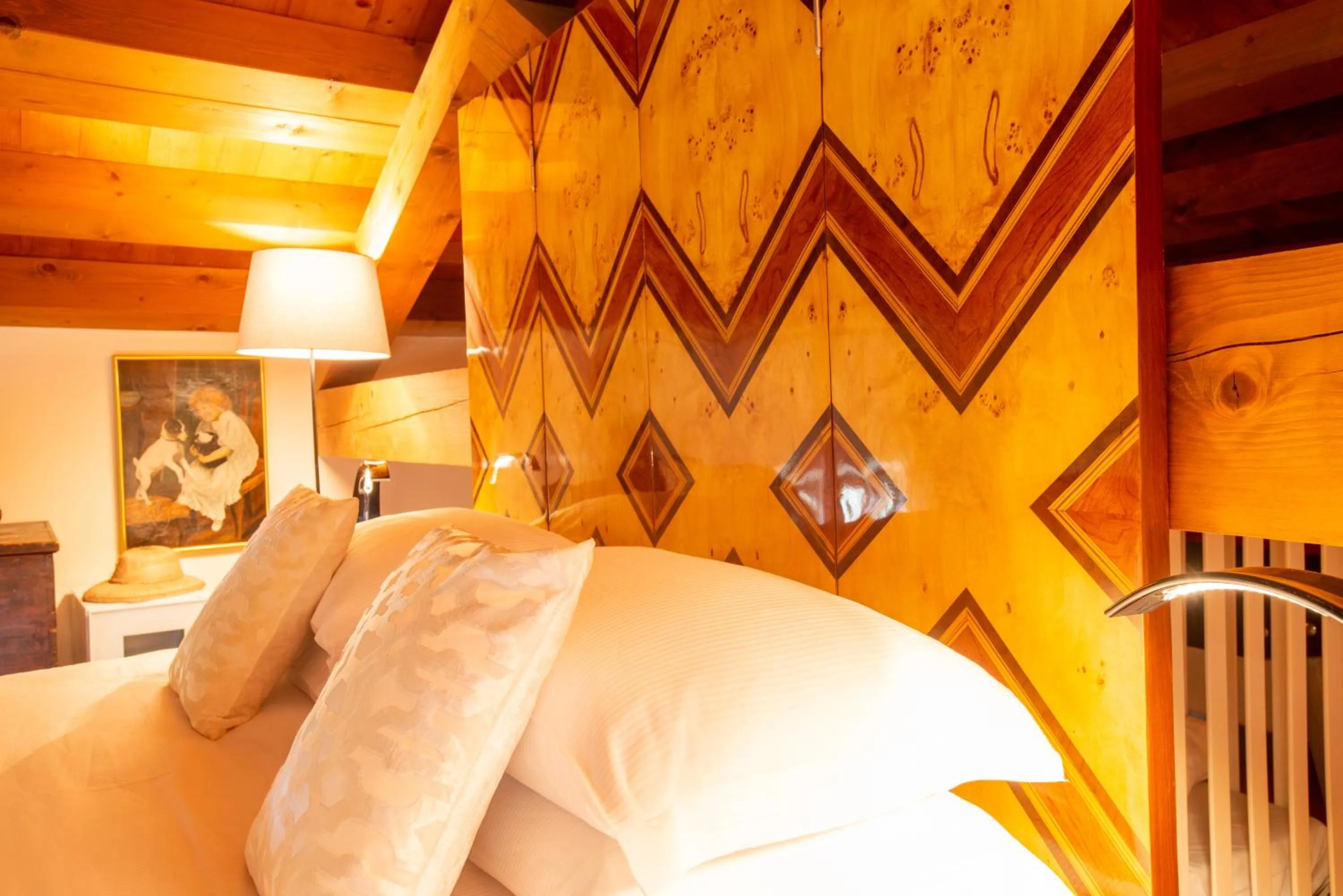 Decorative detail, Bed in Tenuta Castagnera