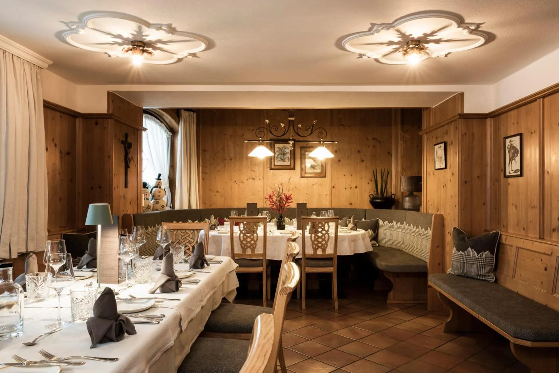 Restaurant/places to eat in Hotel Medrazerhof