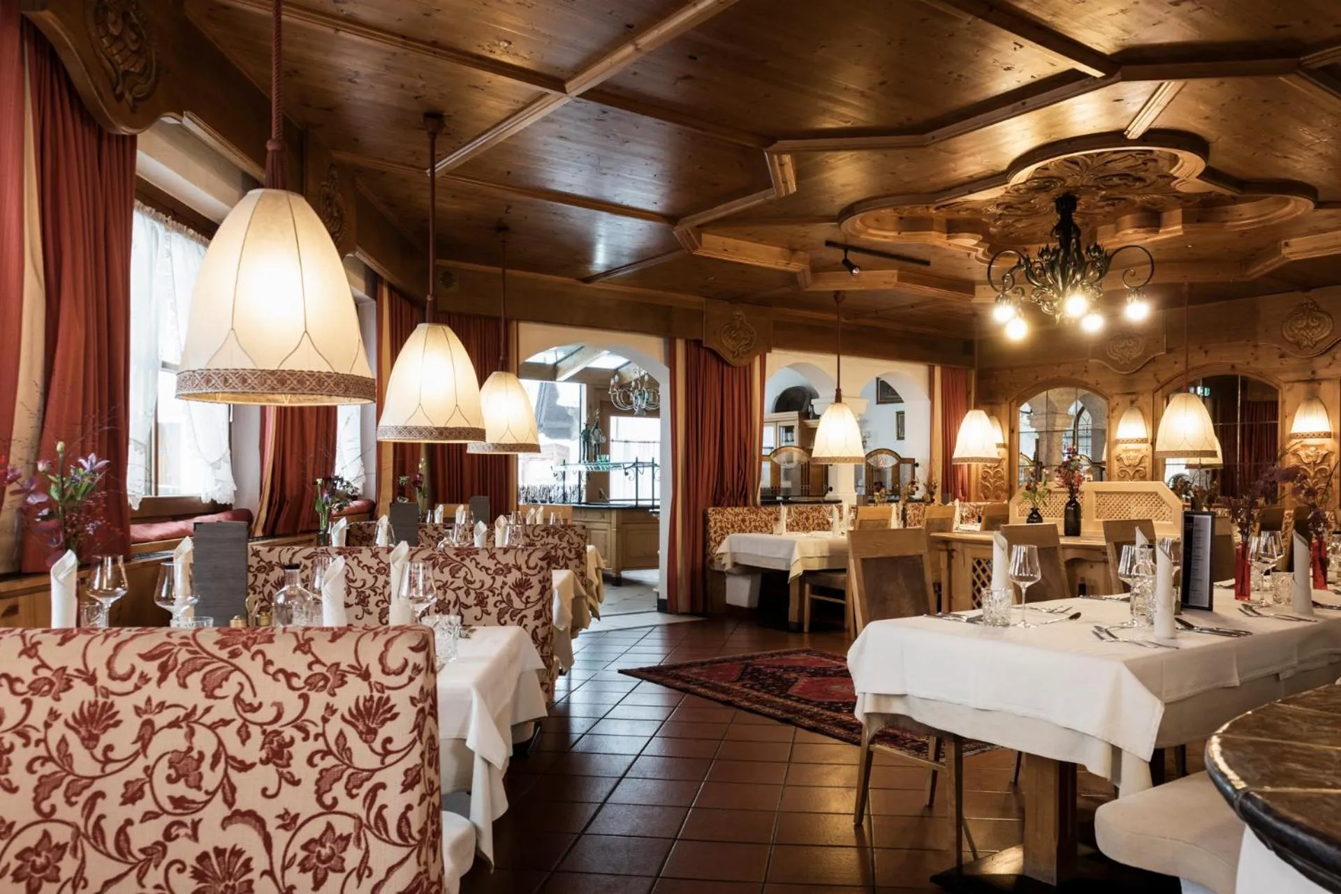 Restaurant/places to eat in Hotel Medrazerhof
