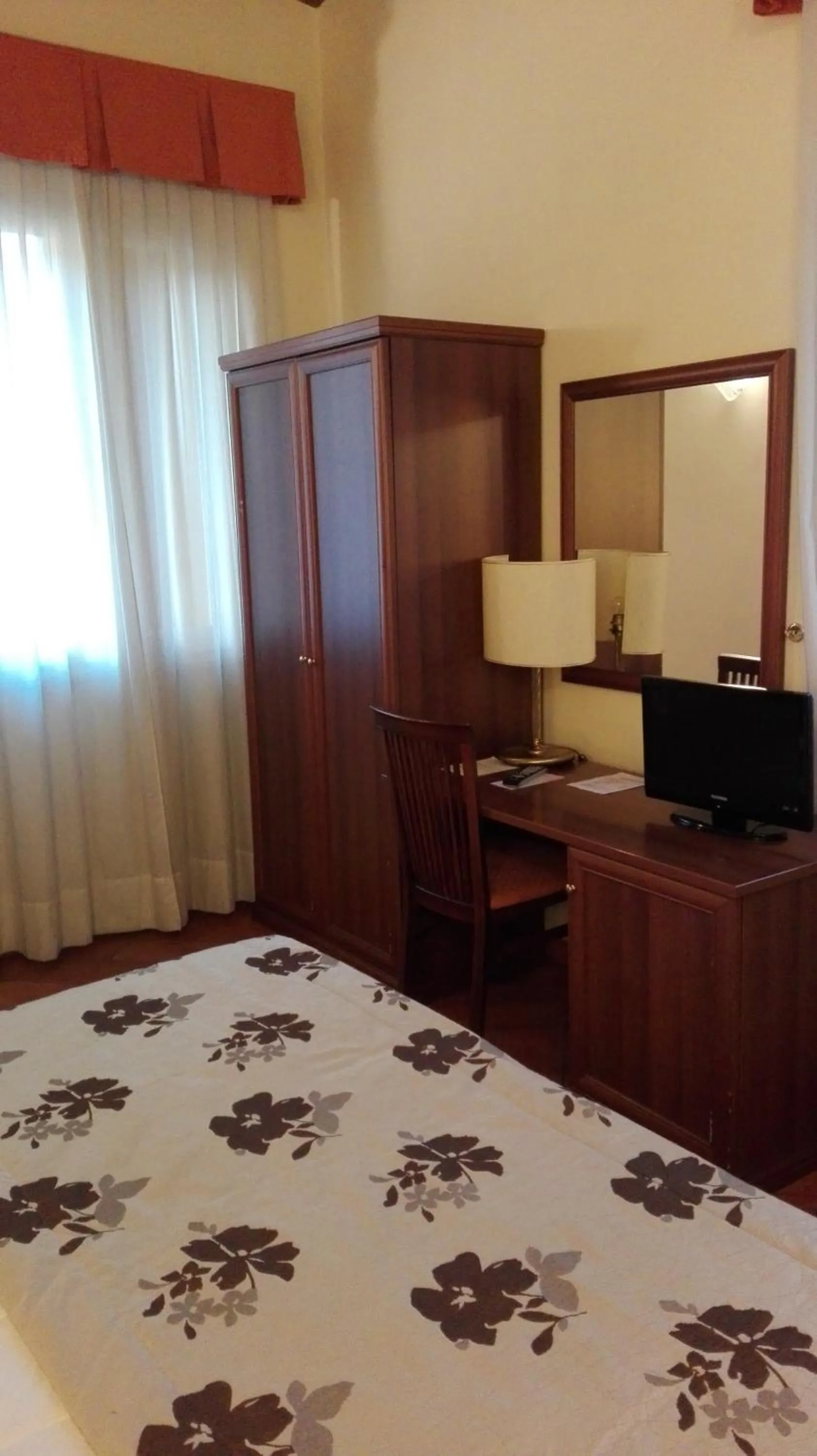 Photo of the whole room, Bed in Corte Degli Estensi