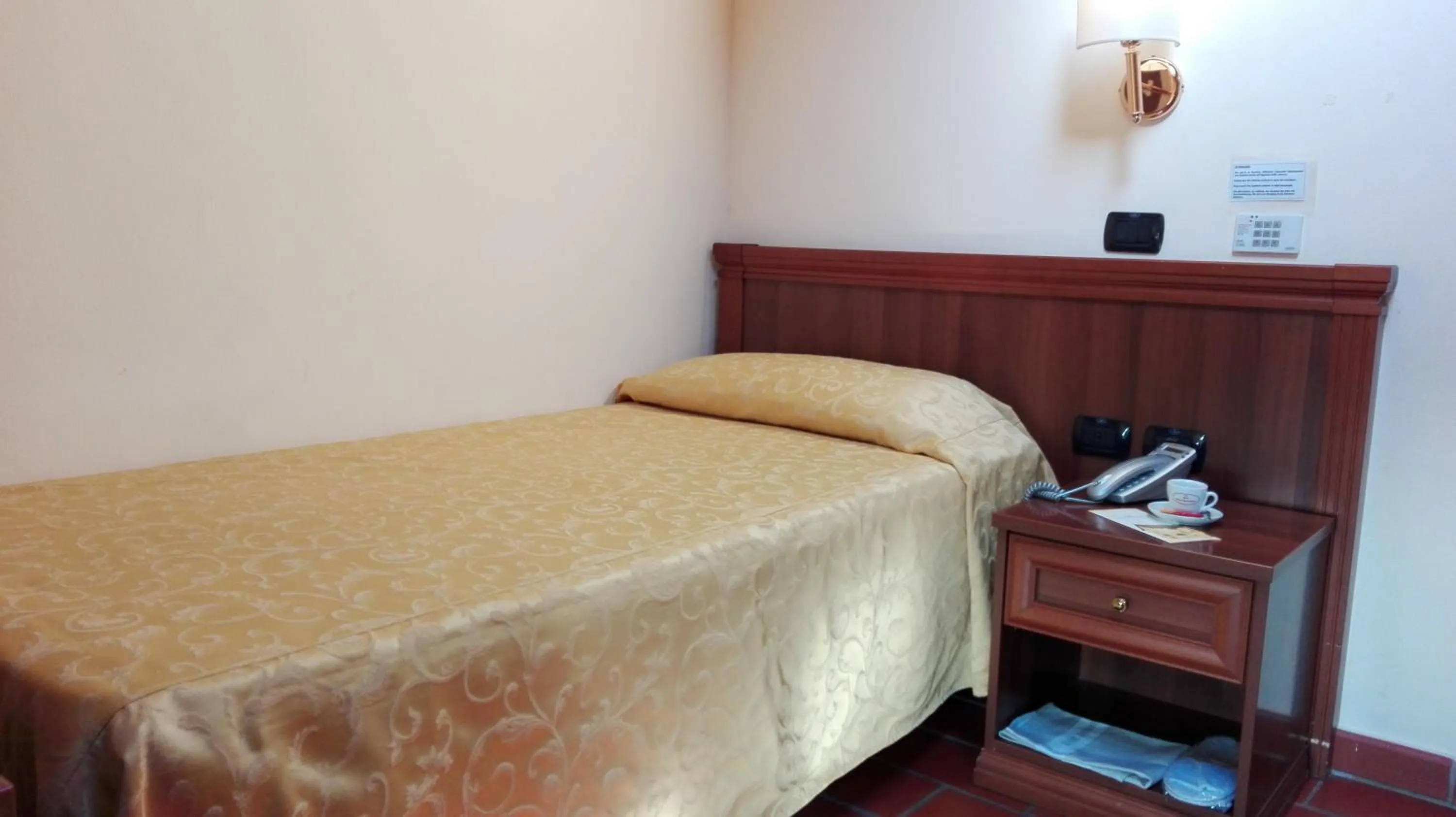 Photo of the whole room, Bed in Corte Degli Estensi