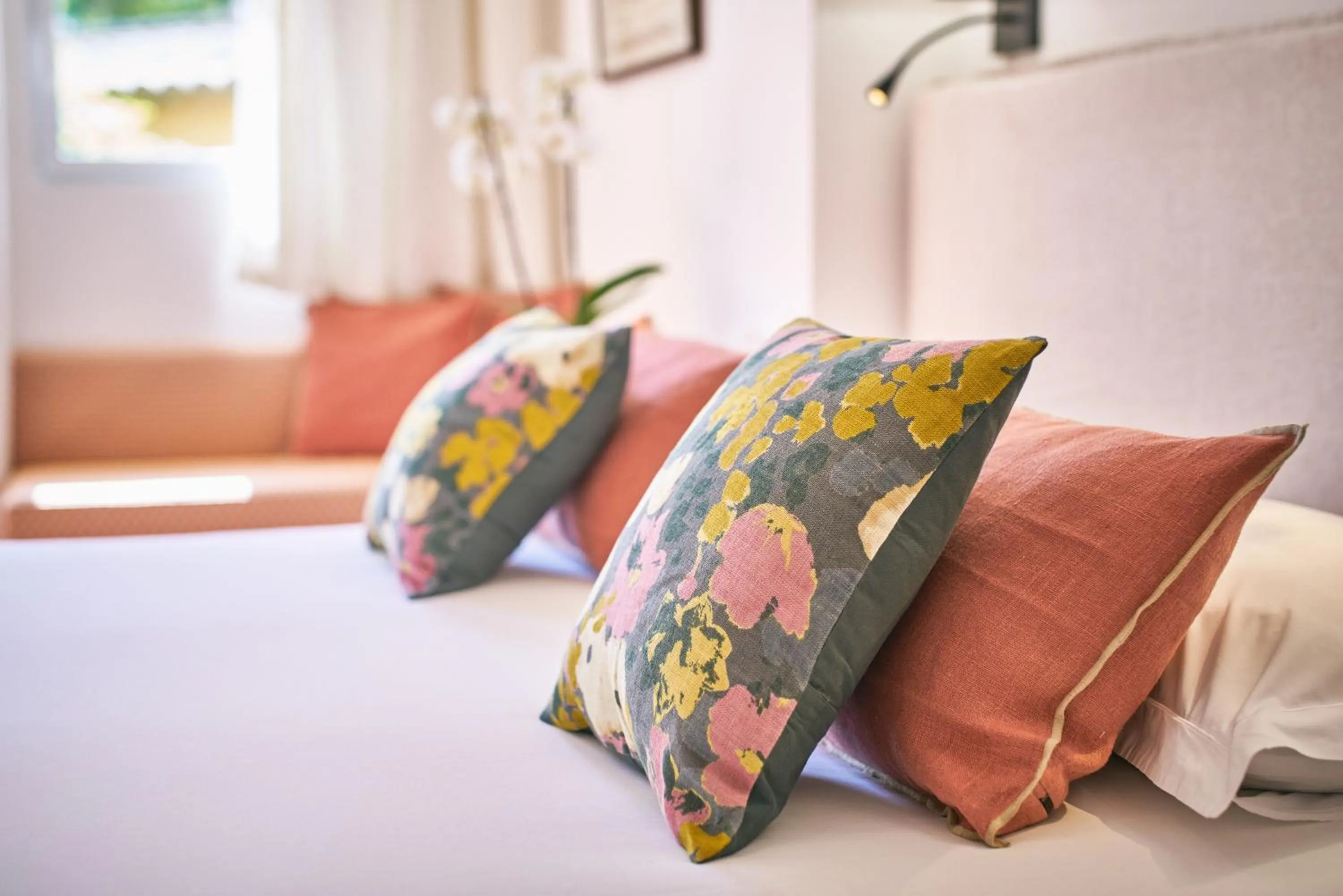 Decorative detail, Bed in La Ferme D'Augustin