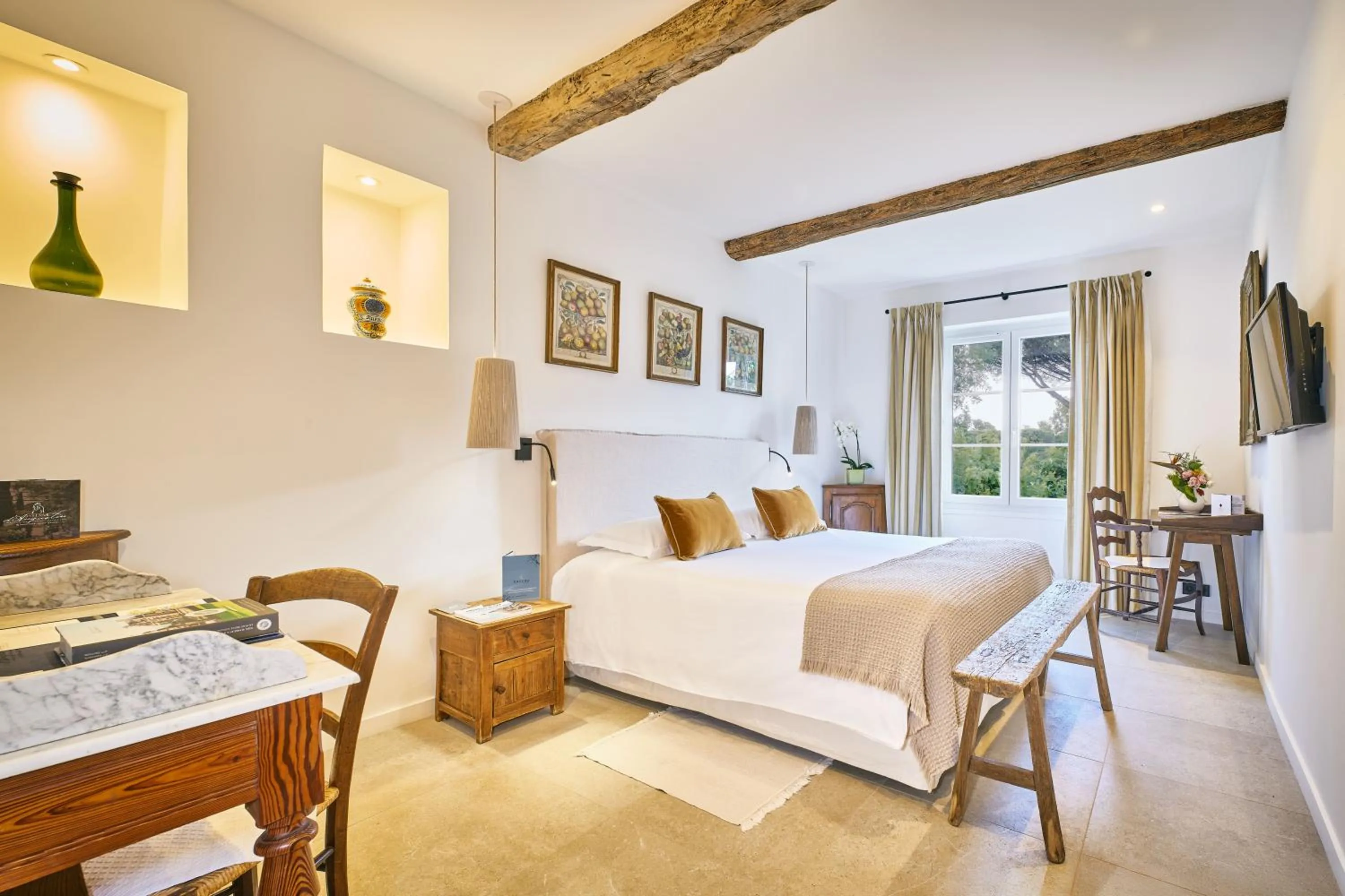 Photo of the whole room, Bed in La Ferme D'Augustin