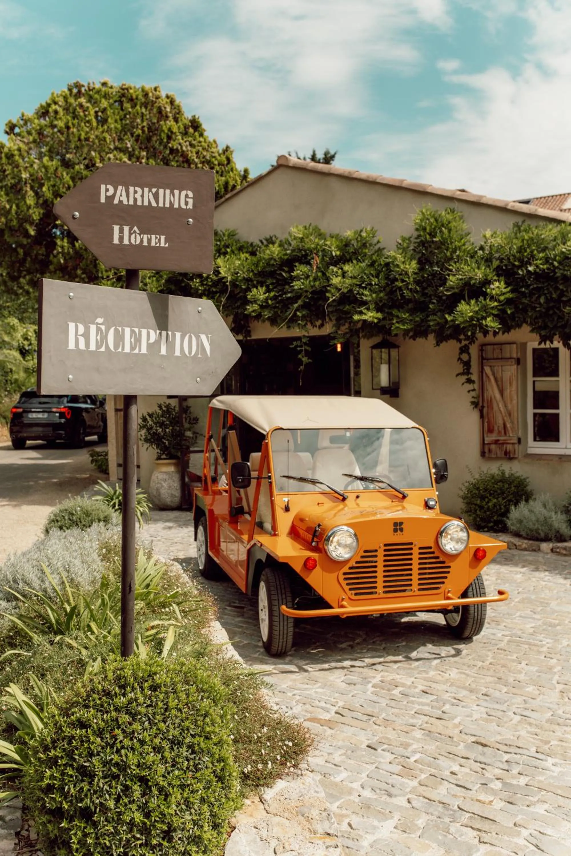 Property building in La Ferme D'Augustin