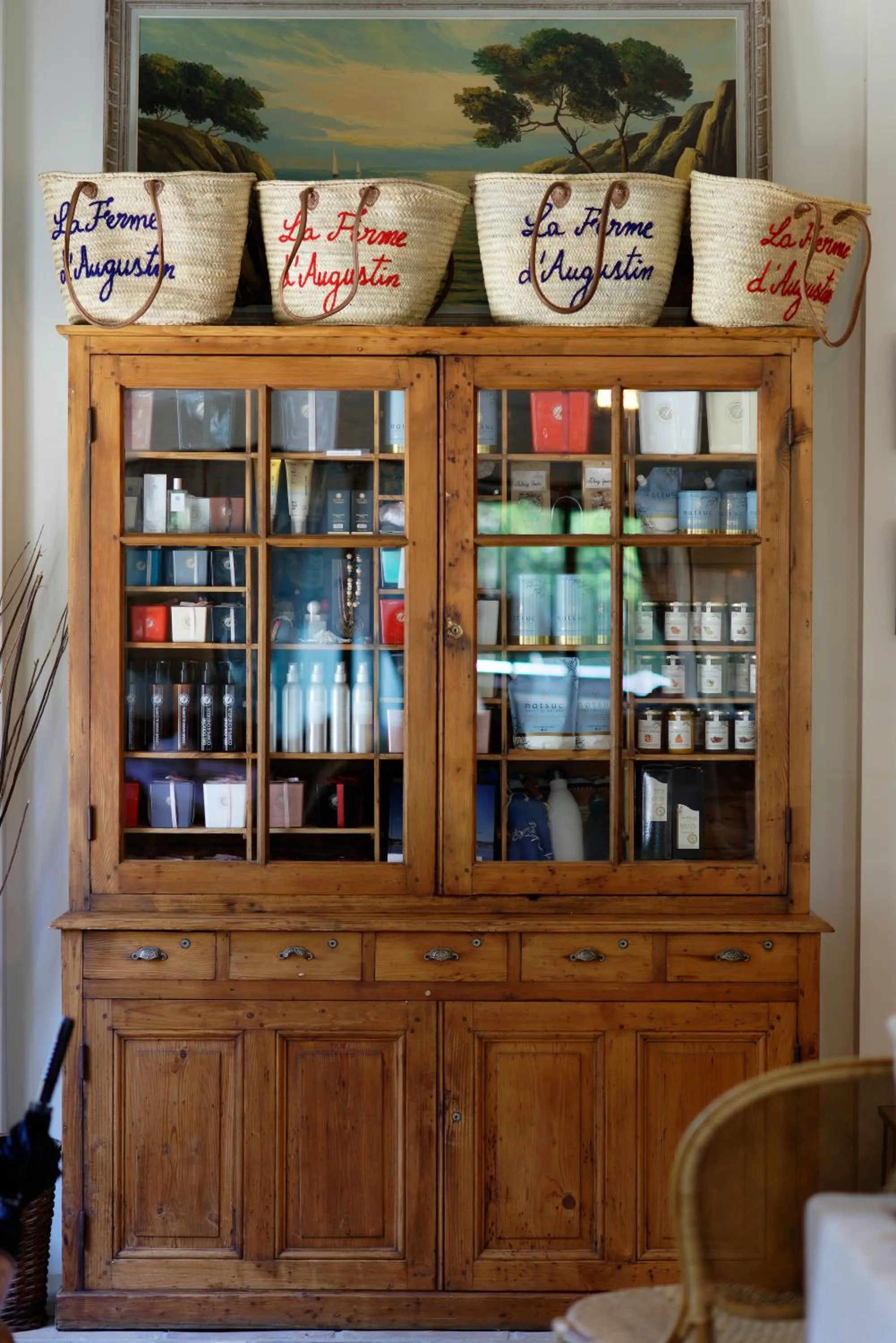 On-site shops in La Ferme D'Augustin