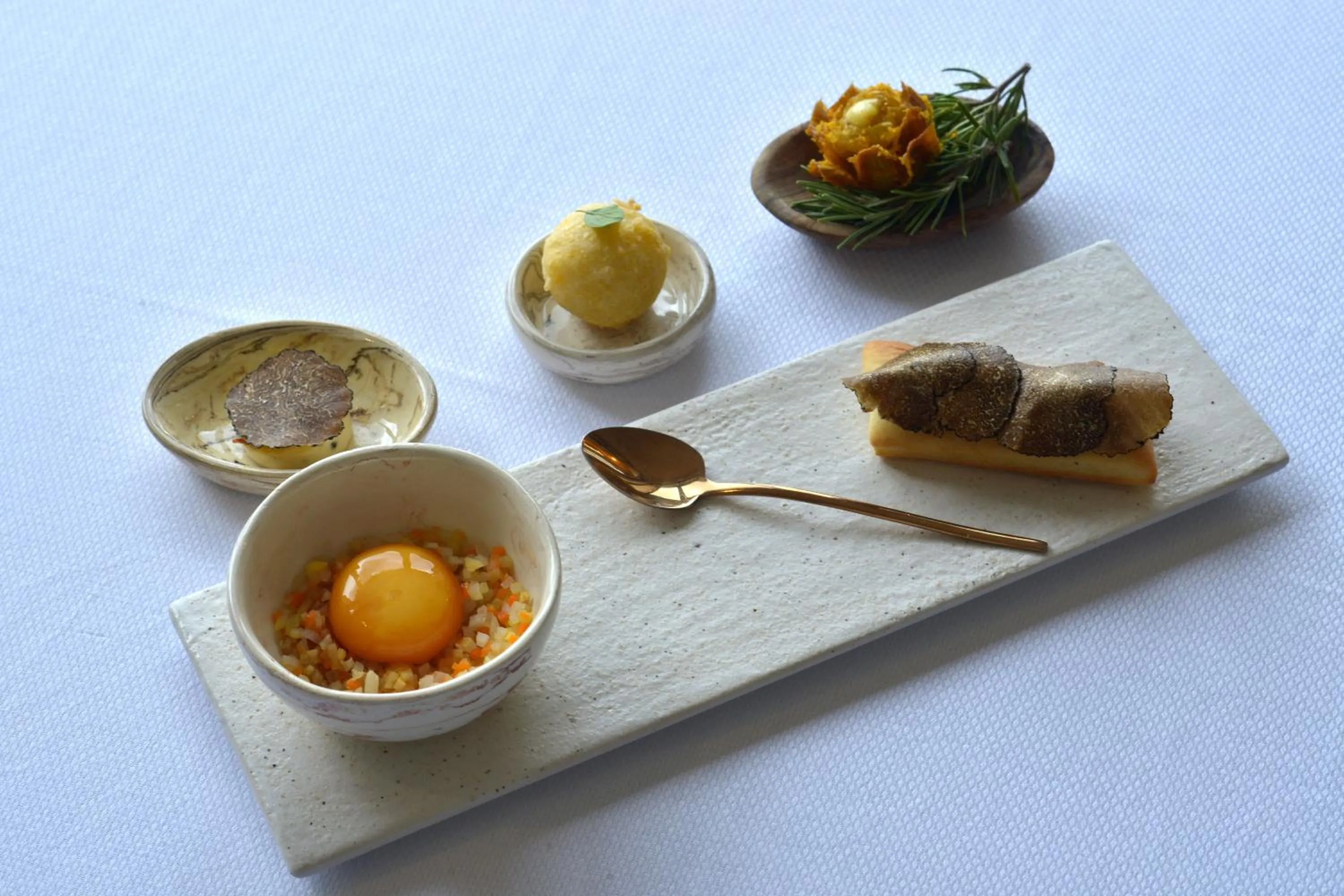 Restaurant/places to eat in Le Phébus & Spa – Relais & Châteaux