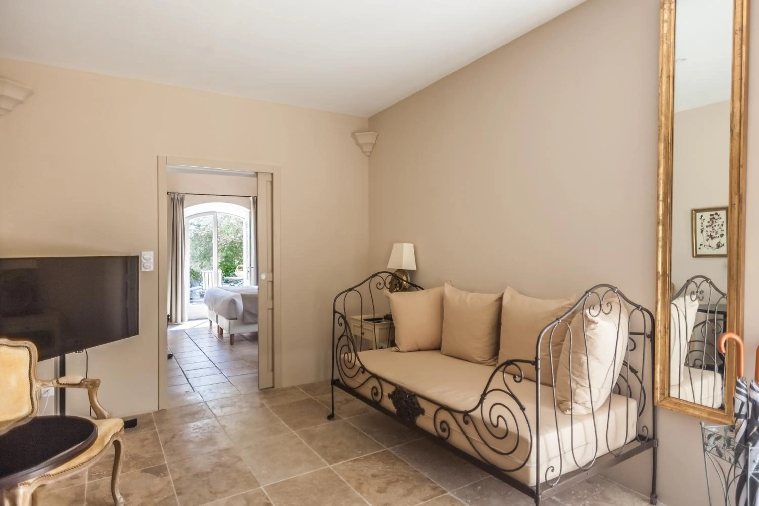 Living room in Le Phébus & Spa – Relais & Châteaux