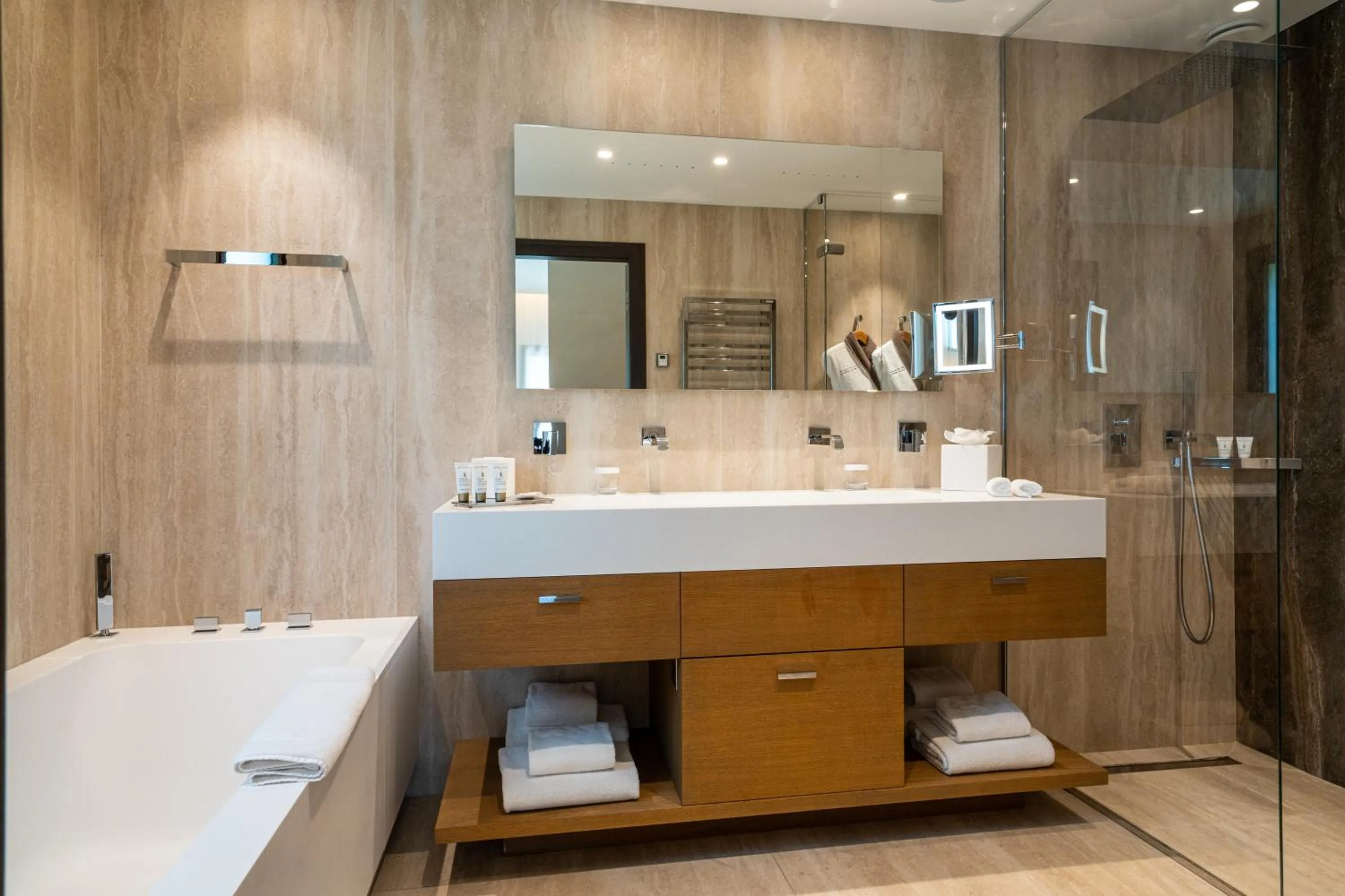 Shower in Villa Cosy, hotel & spa