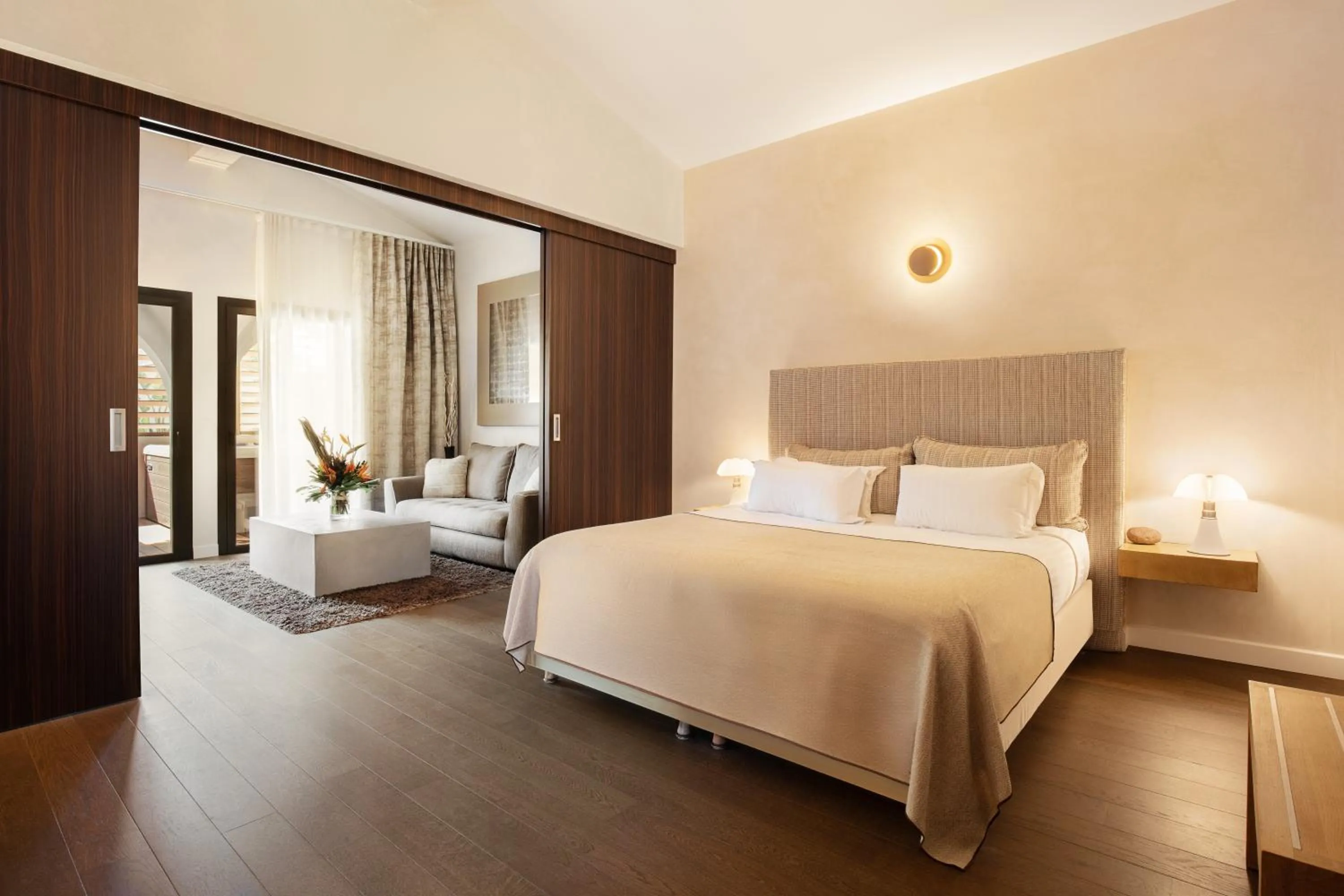 Living room, Bed in Villa Cosy, hotel & spa