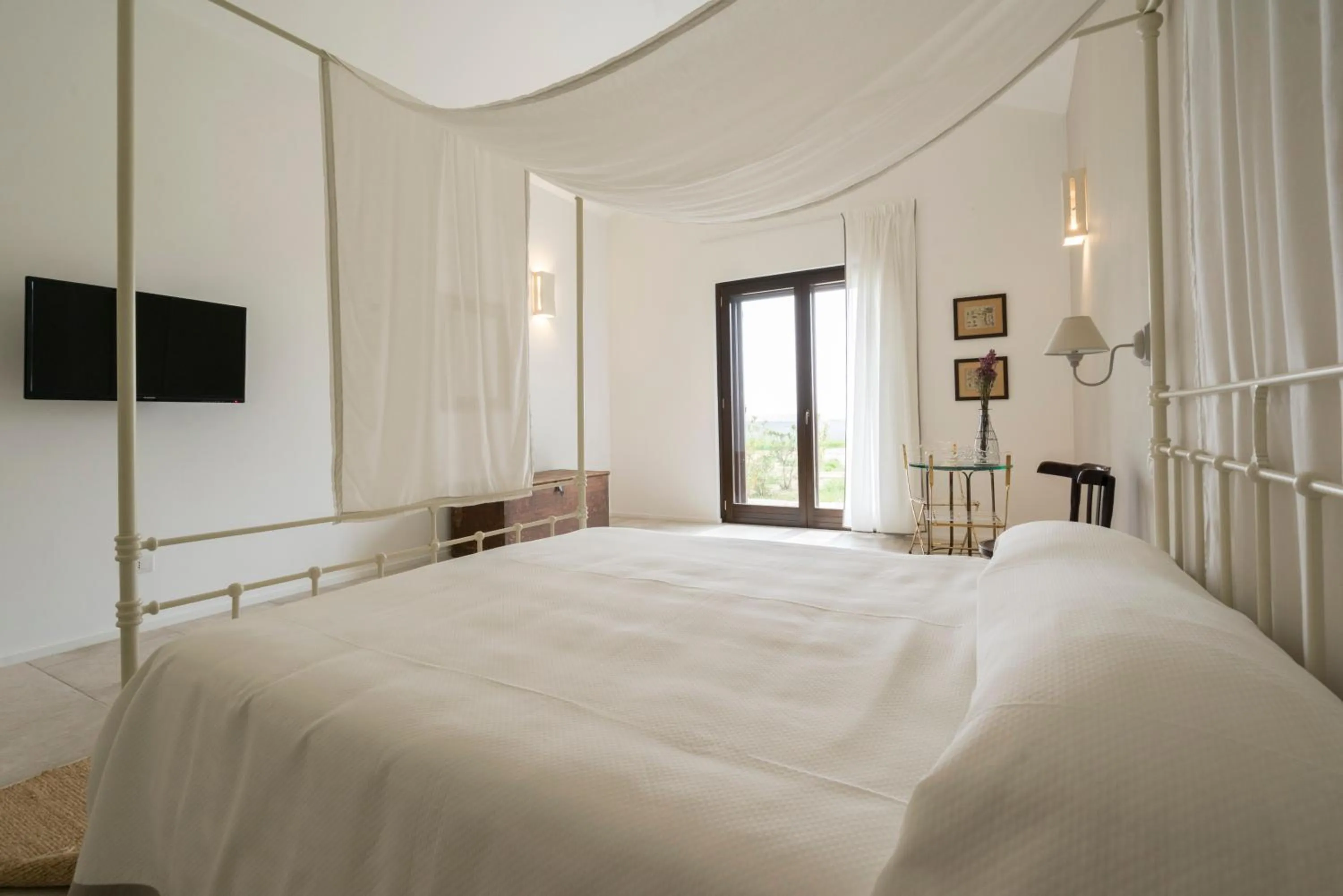 Bedroom, Bed in Masseria Fontana di Vite