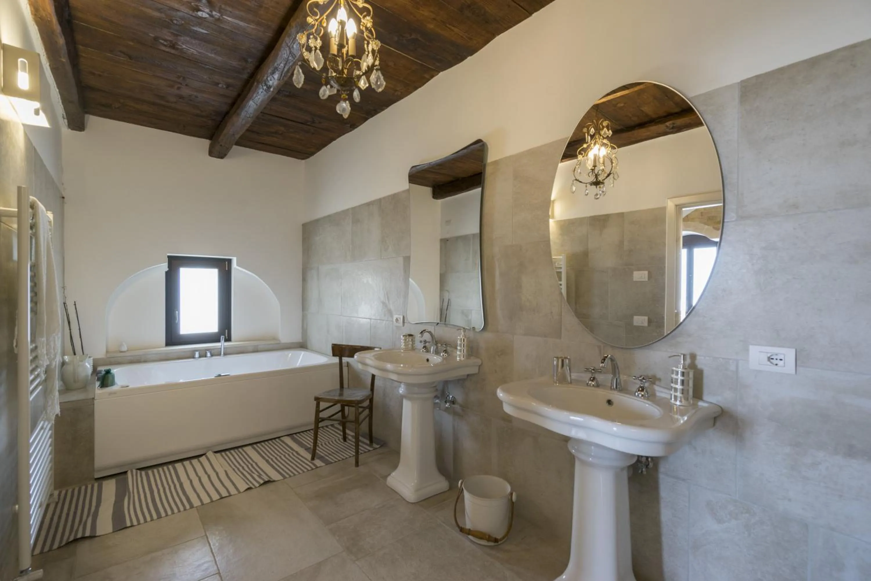 Bathroom in Masseria Fontana di Vite