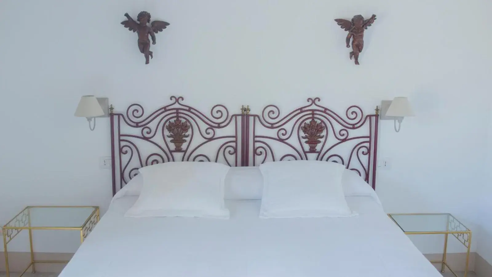 Bedroom, Bed in Masseria Fontana di Vite Bedroom, Bed in Masseria Fontana di Vite