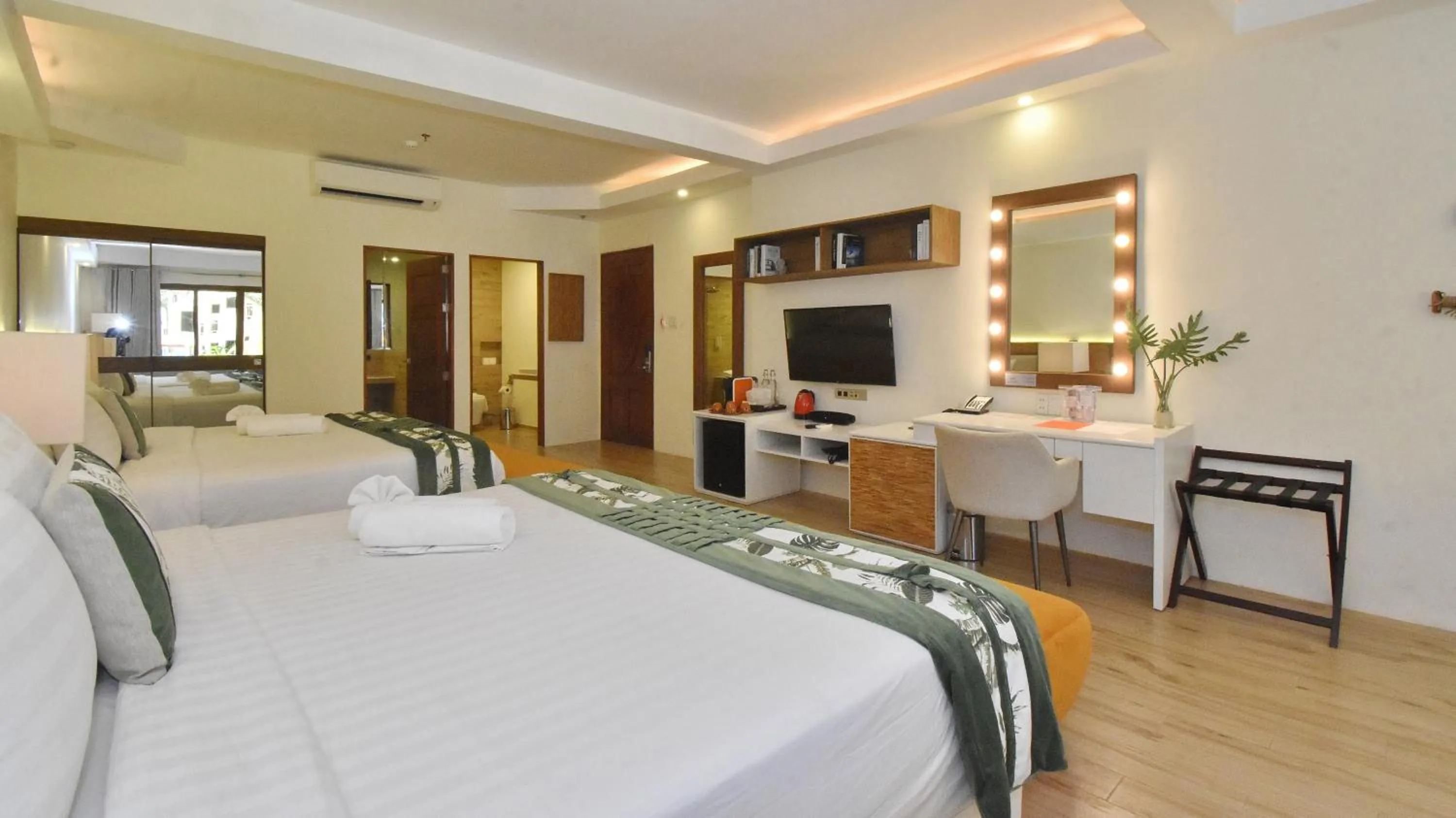 Bed in Ambassador In Paradise