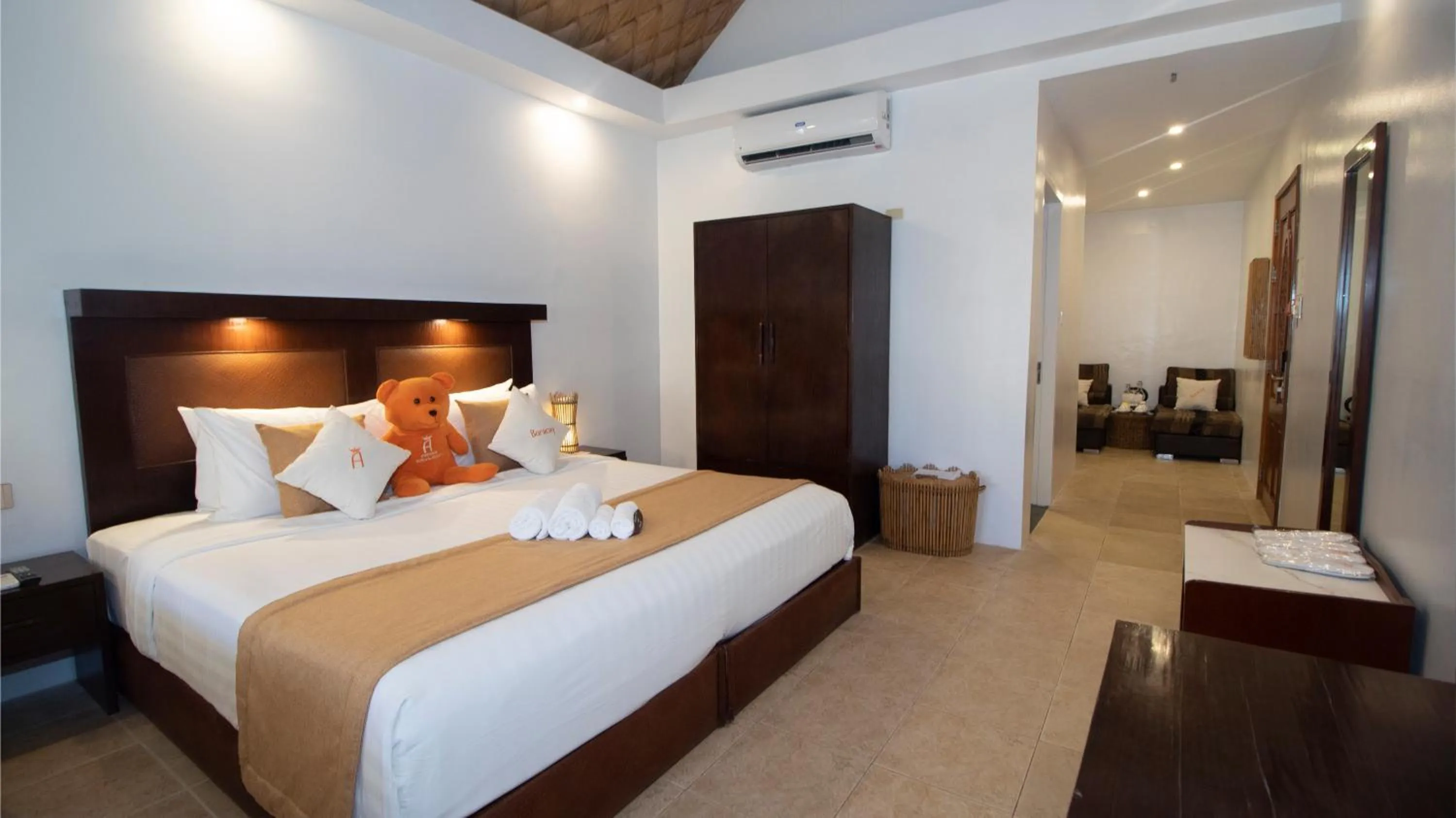 Bedroom, Bed in Ambassador In Paradise