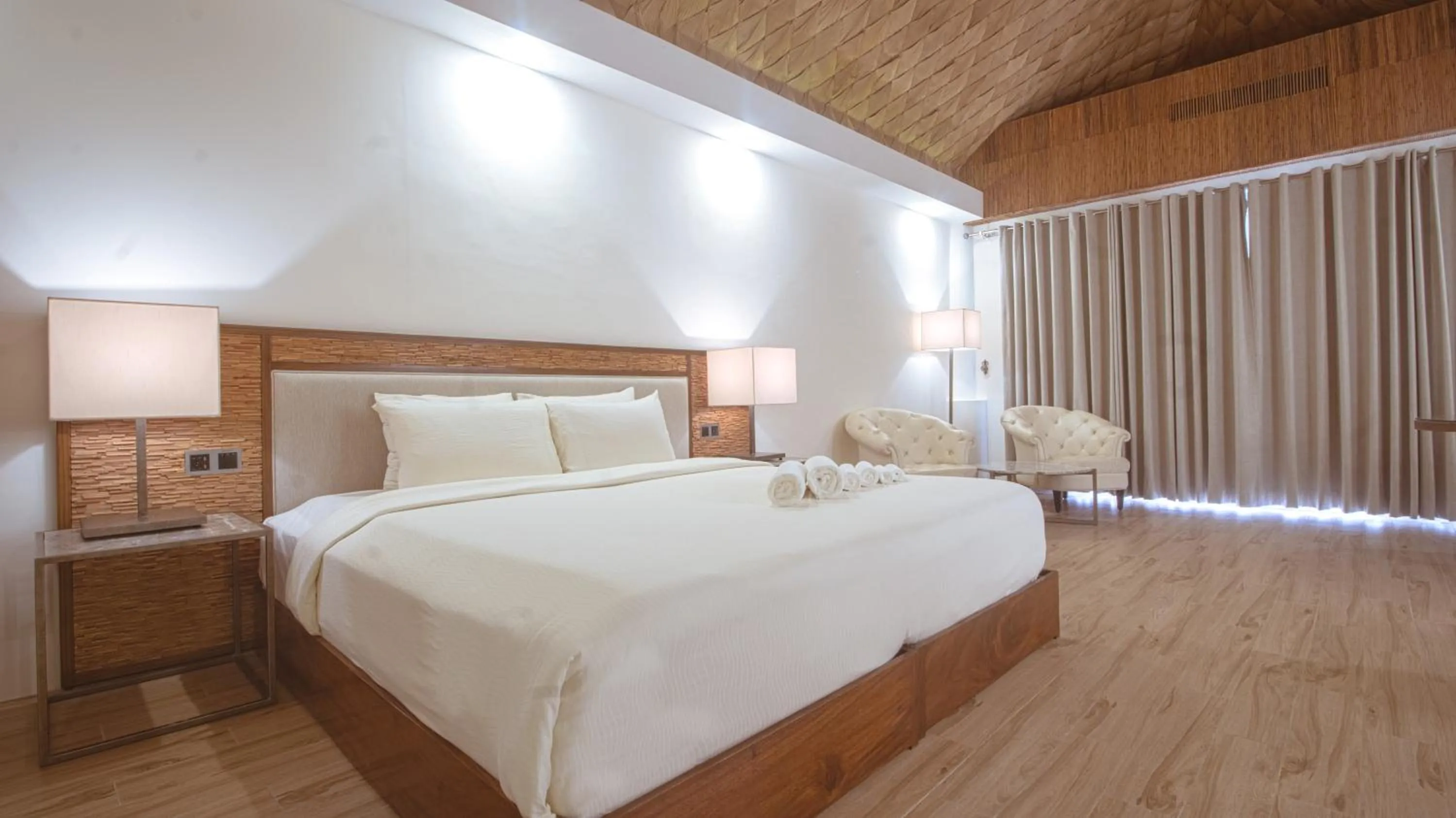 Bedroom, Bed in Ambassador In Paradise