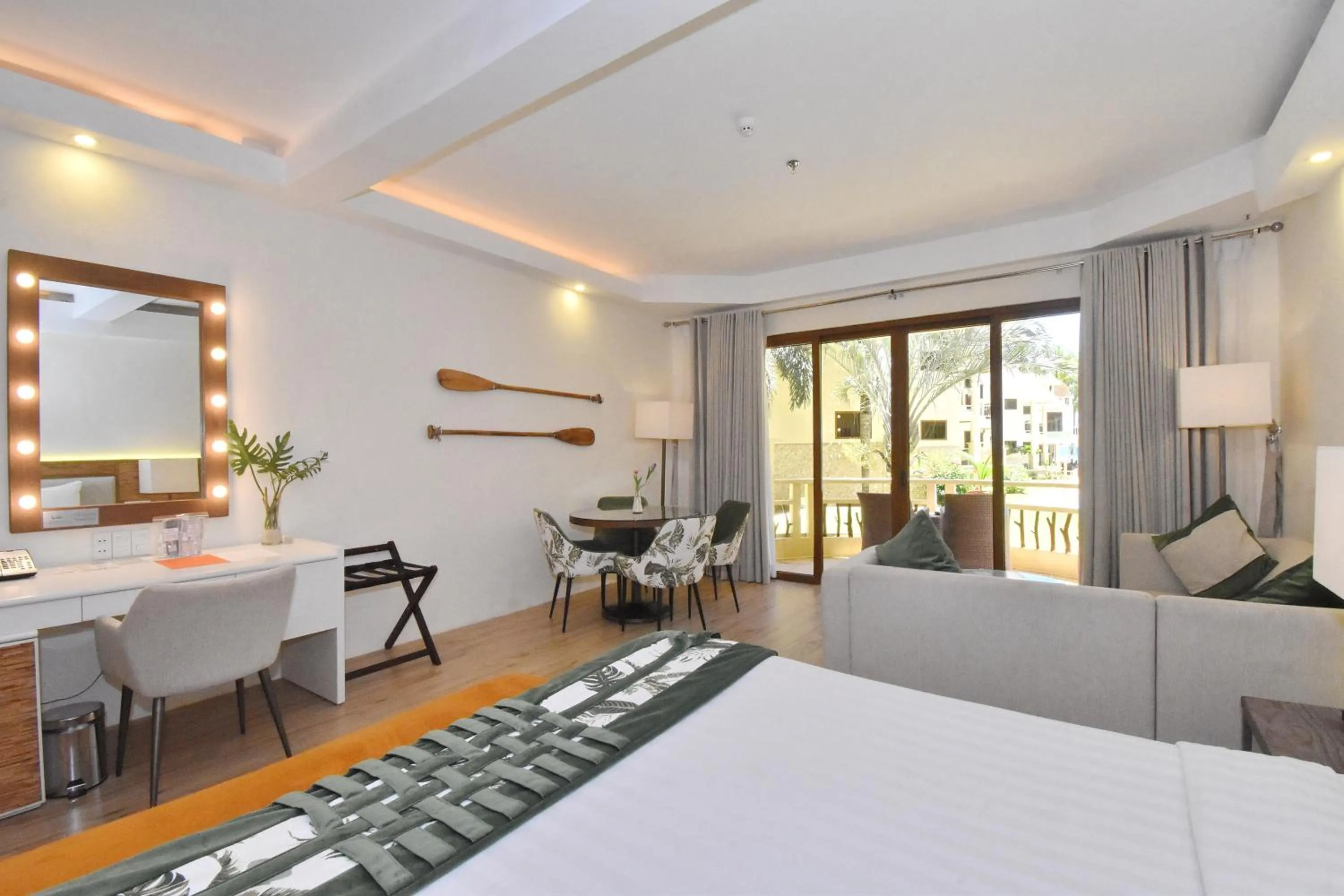 Bedroom, Bed in Ambassador In Paradise