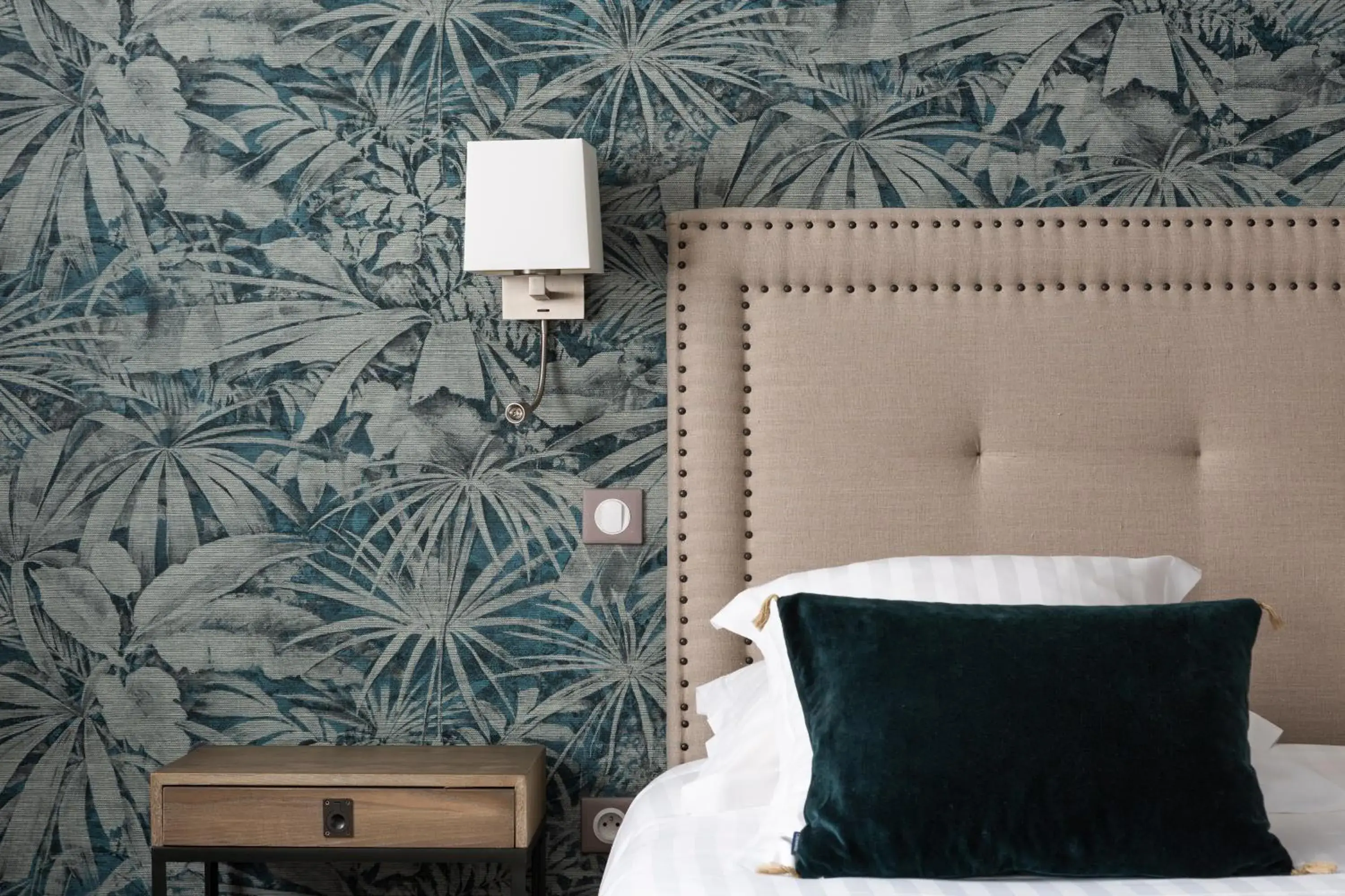 Bedroom, Bed in Edgar Hôtel & Spa - Table Gastronomique Bedroom, Bed in Edgar Hôtel & Spa - Table Gastronomique