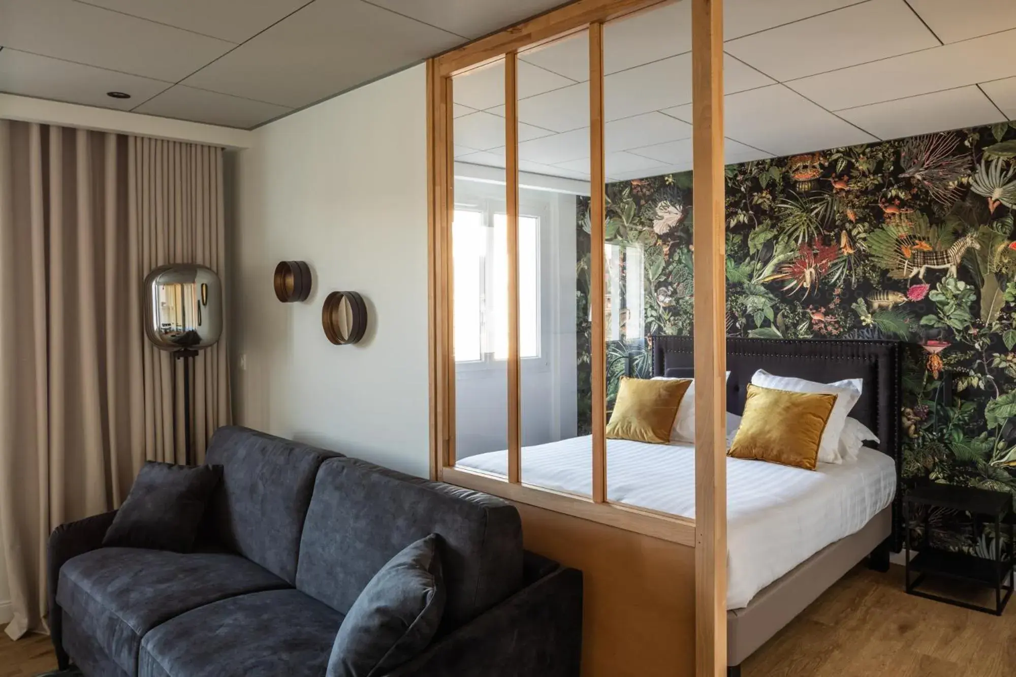 Living room, Bed in Edgar Hôtel & Spa - Table Gastronomique Living room, Bed in Edgar Hôtel & Spa - Table Gastronomique