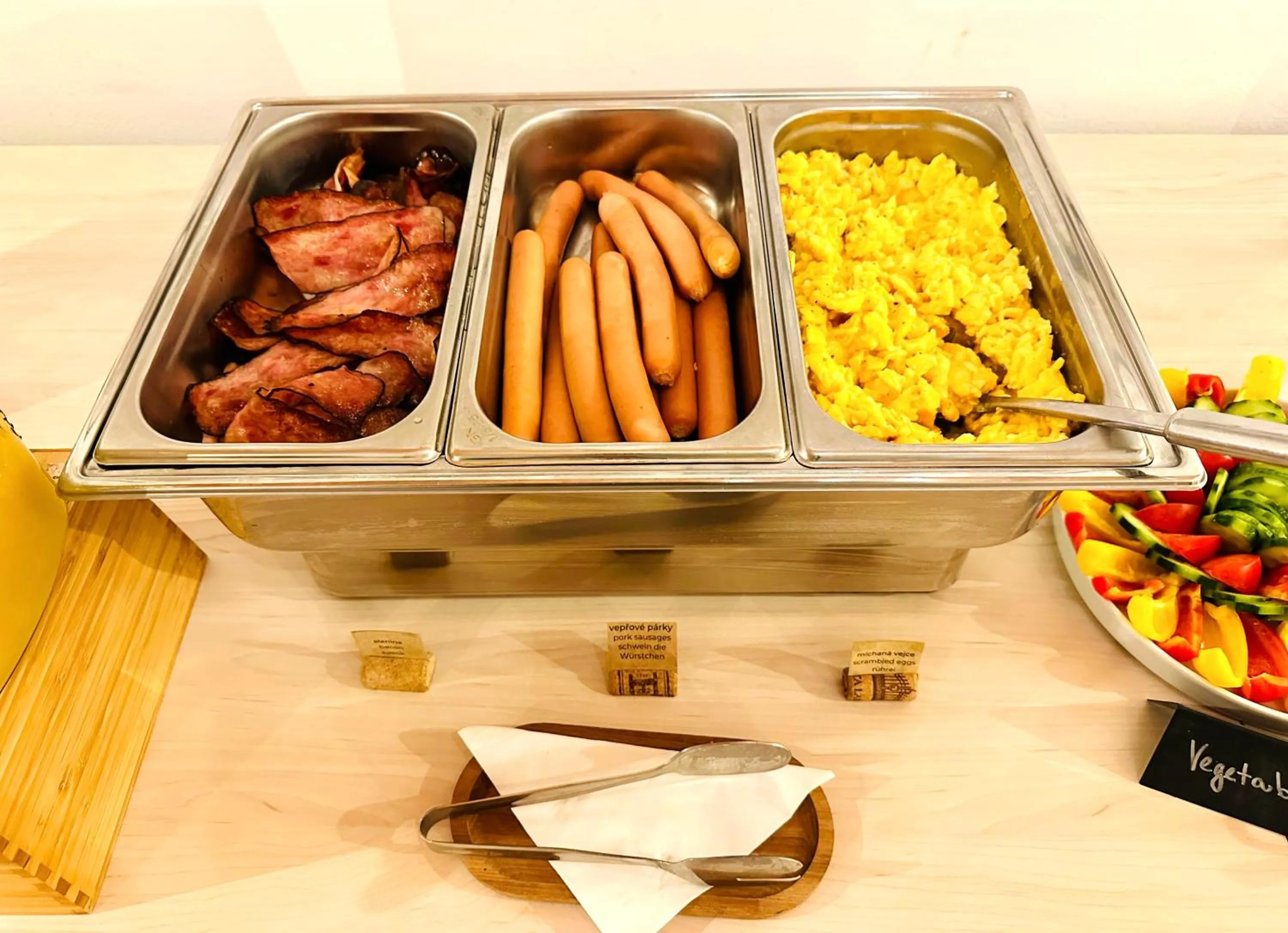 Buffet breakfast in Hotel Centrum