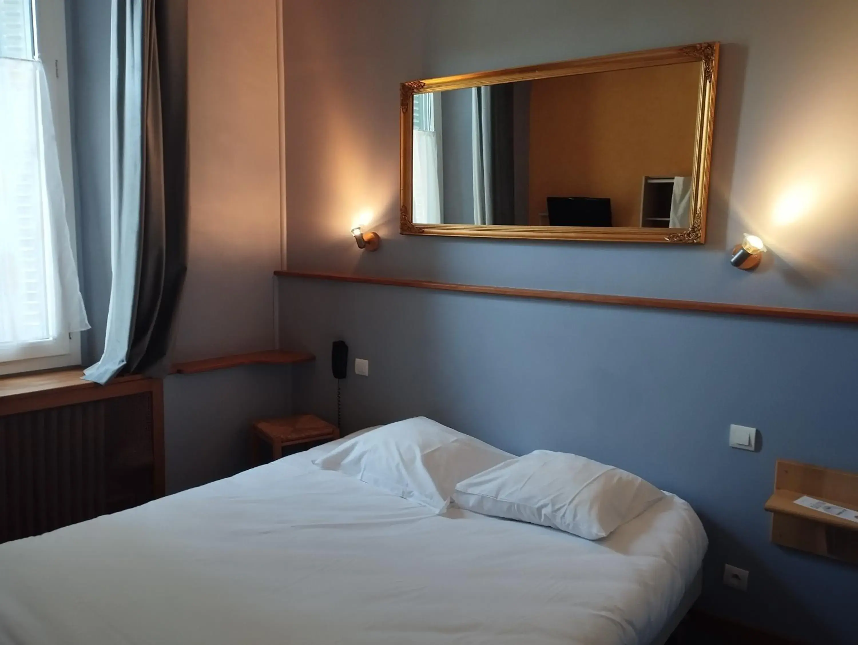 Bedroom, Bed in Hotel De Provence Bedroom, Bed in Hotel De Provence