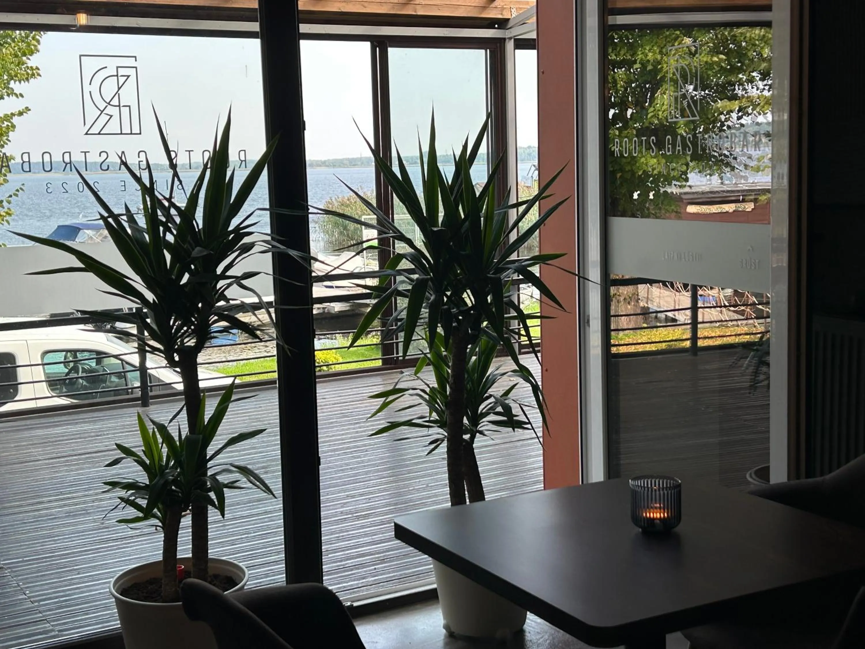 Restaurant/places to eat in Hotel Mezaparks