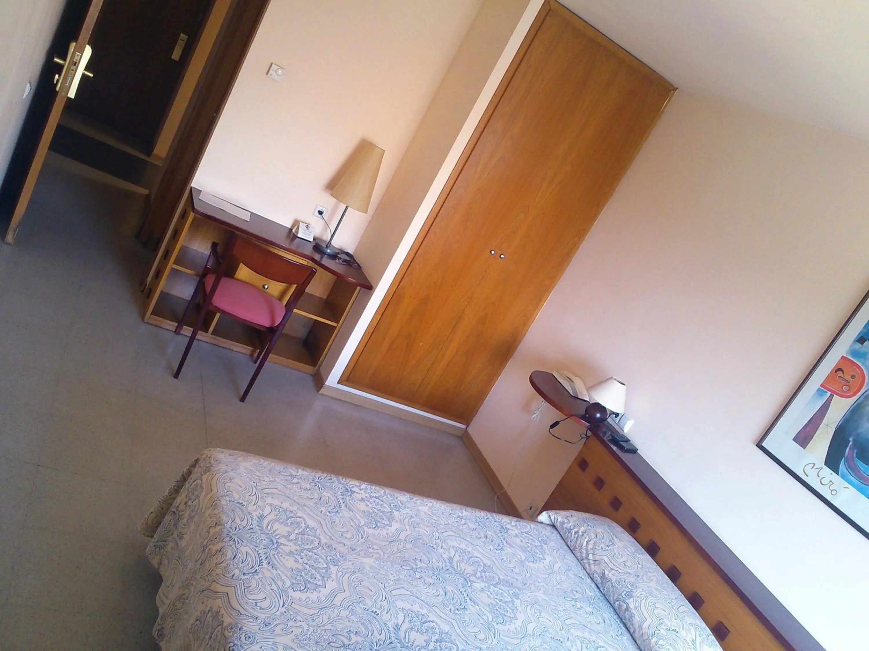 Bedroom, Bed in Hotel Montmeló