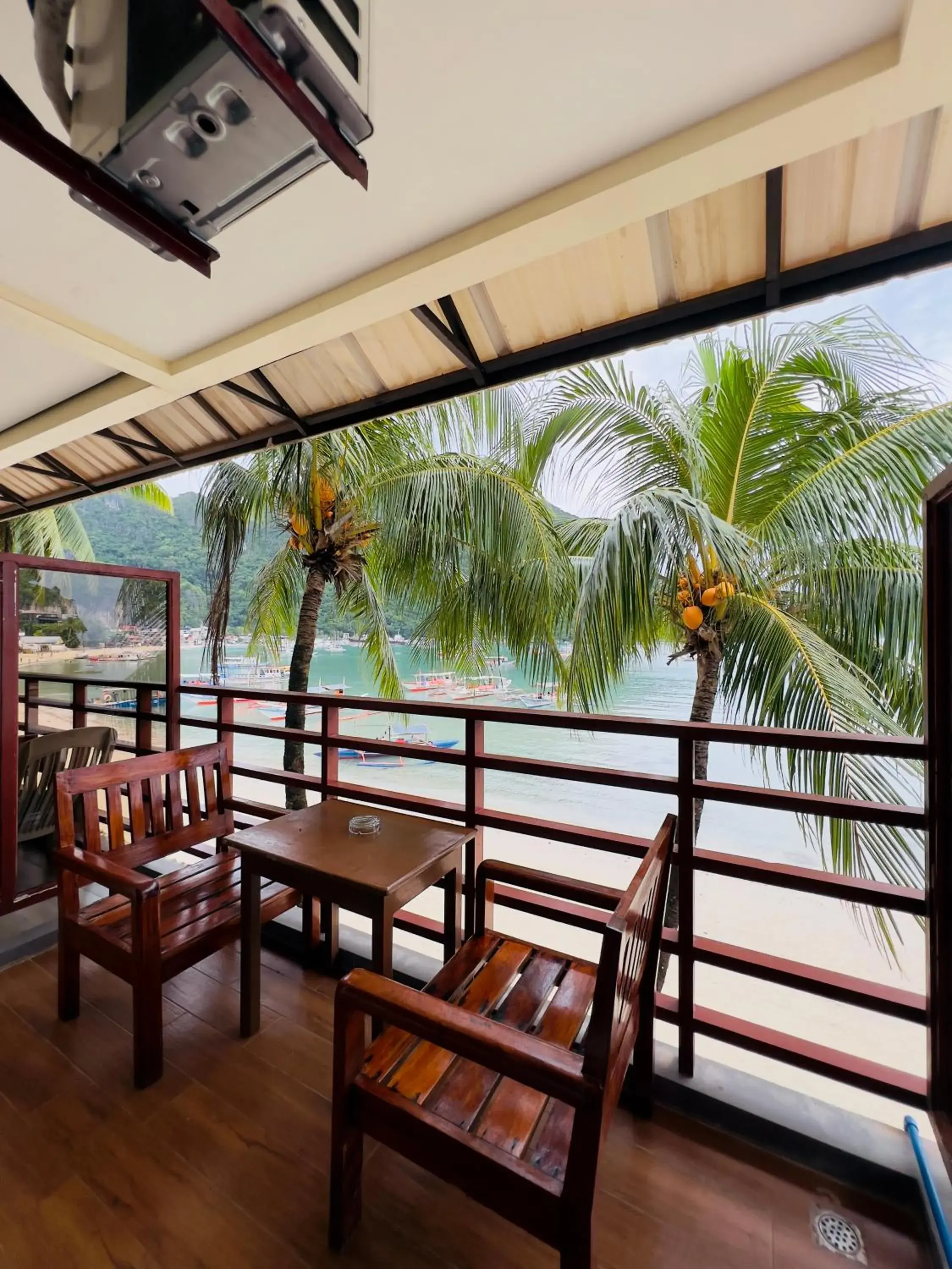 Double Room with Balcony and Sea View in Rosanna's Pension Double Room with Balcony and Sea View in Rosanna's Pension