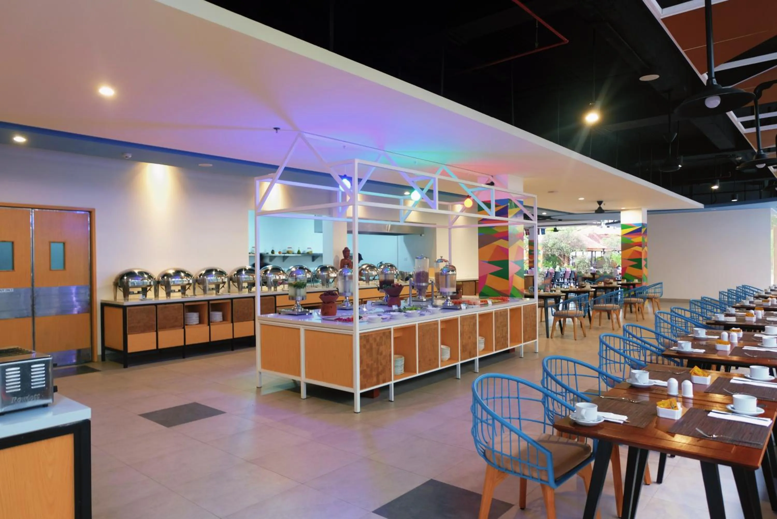 Restaurant/places to eat in Kuta Beach Club Hotel